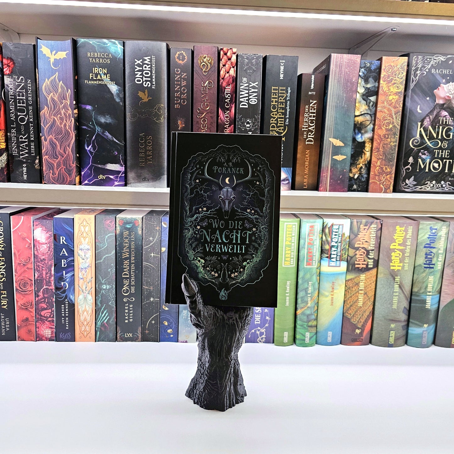 Accountant Demon Hand Black | 3D Print | Bookstand