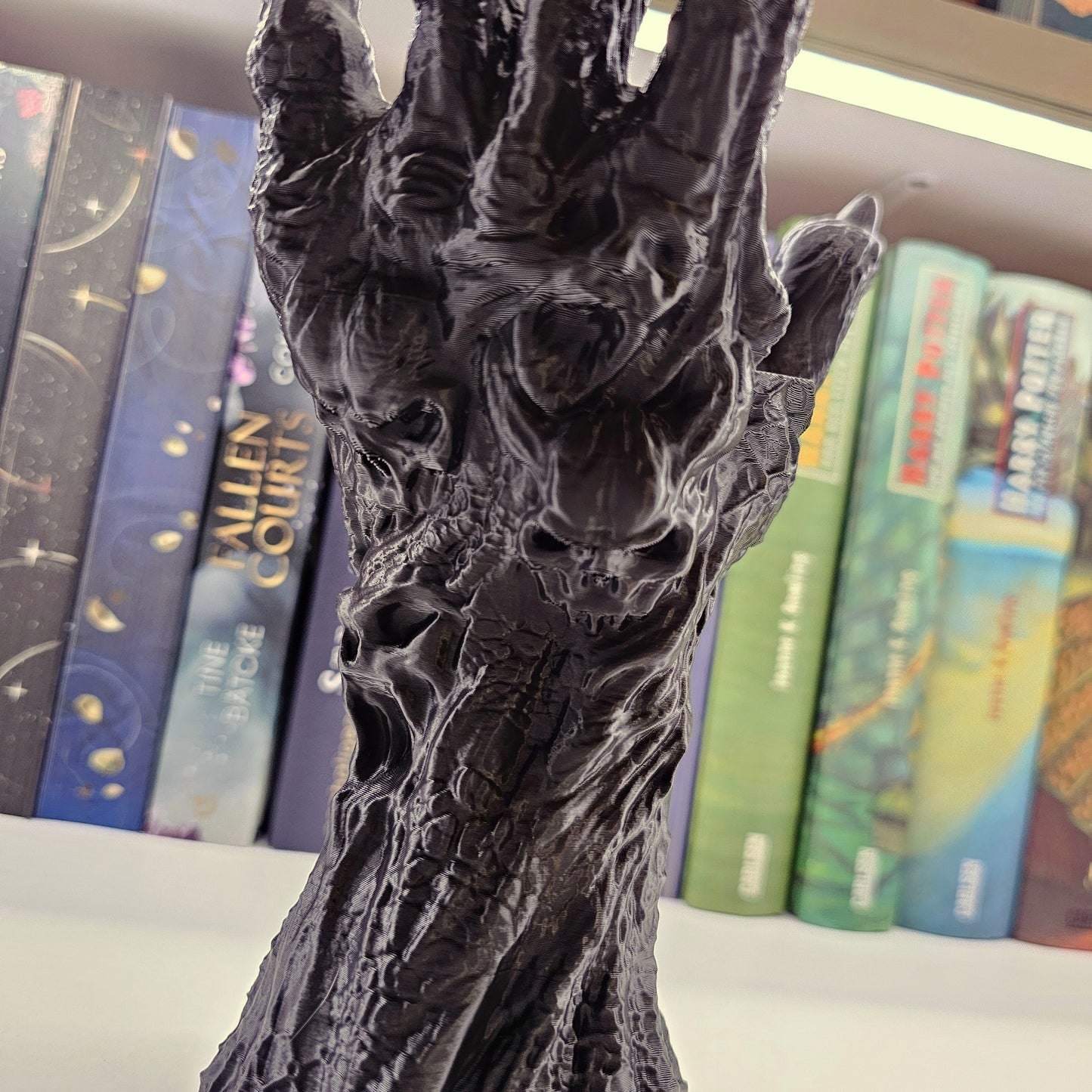 Accountant Demon Hand Black | 3D Print | Bookstand