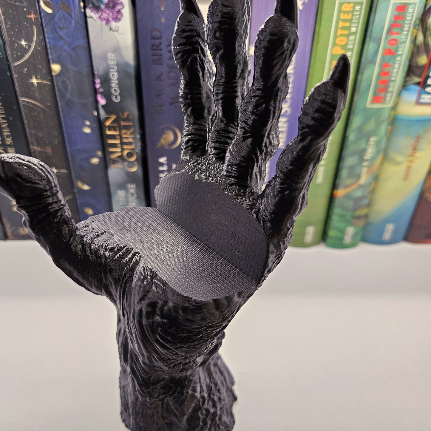 Accountant Demon Hand Black | 3D Print | Bookstand