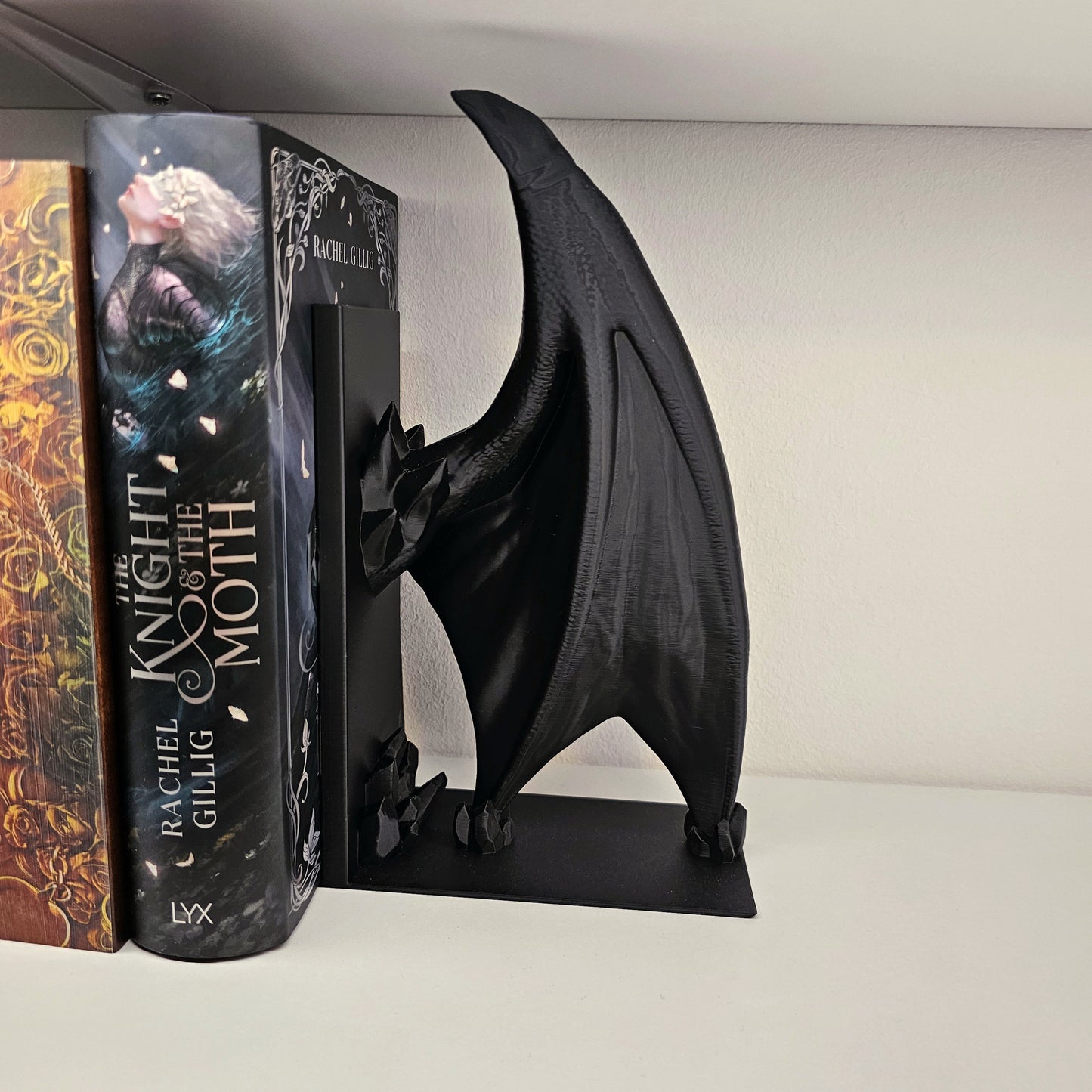 Dragon Wing Bookend Black Single/Set | 3D Print | Book Holder
