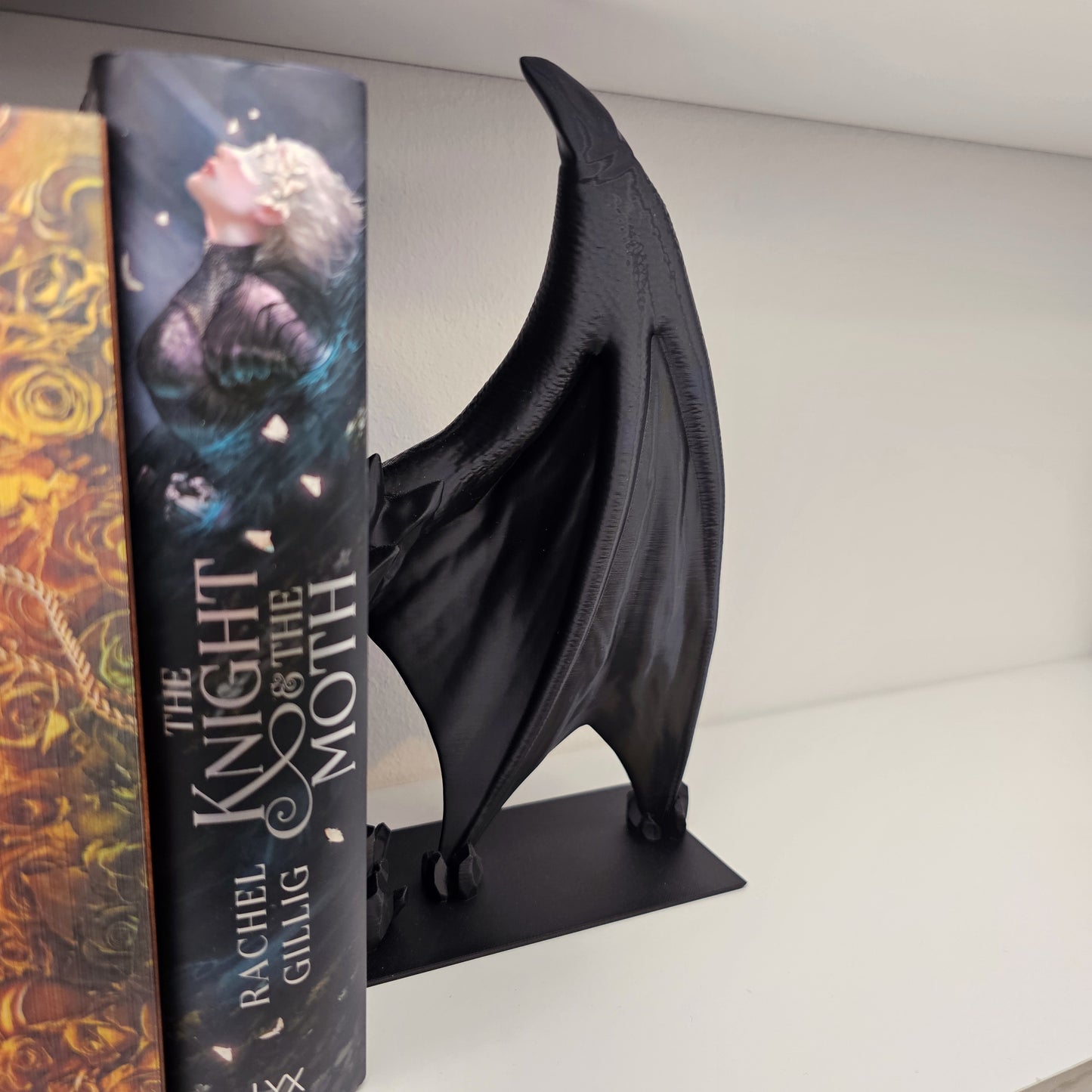 Dragon Wing Bookend Black Single/Set | 3D Print | Book Holder