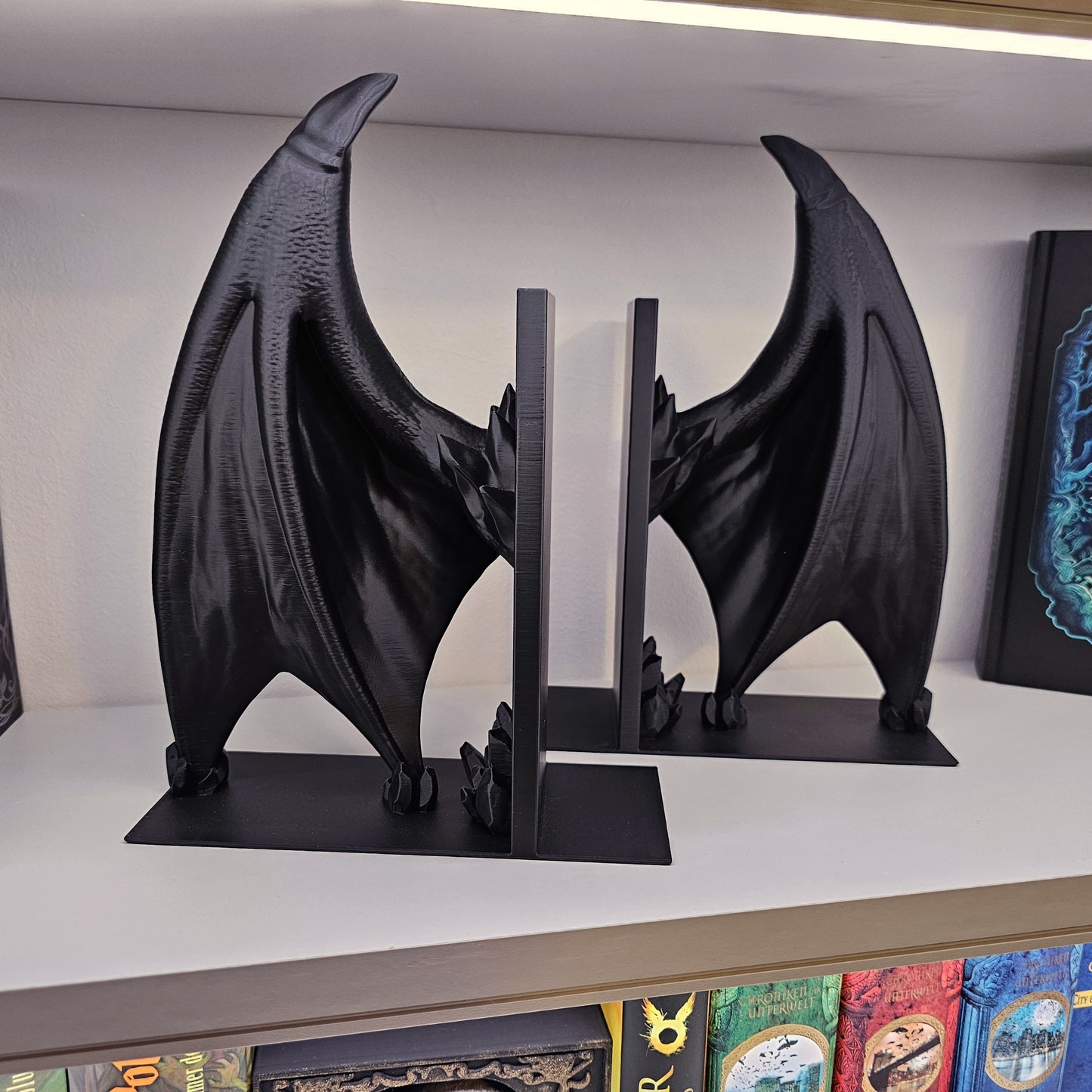 Dragon Wing Bookend Black Single/Set | 3D Print | Book Holder