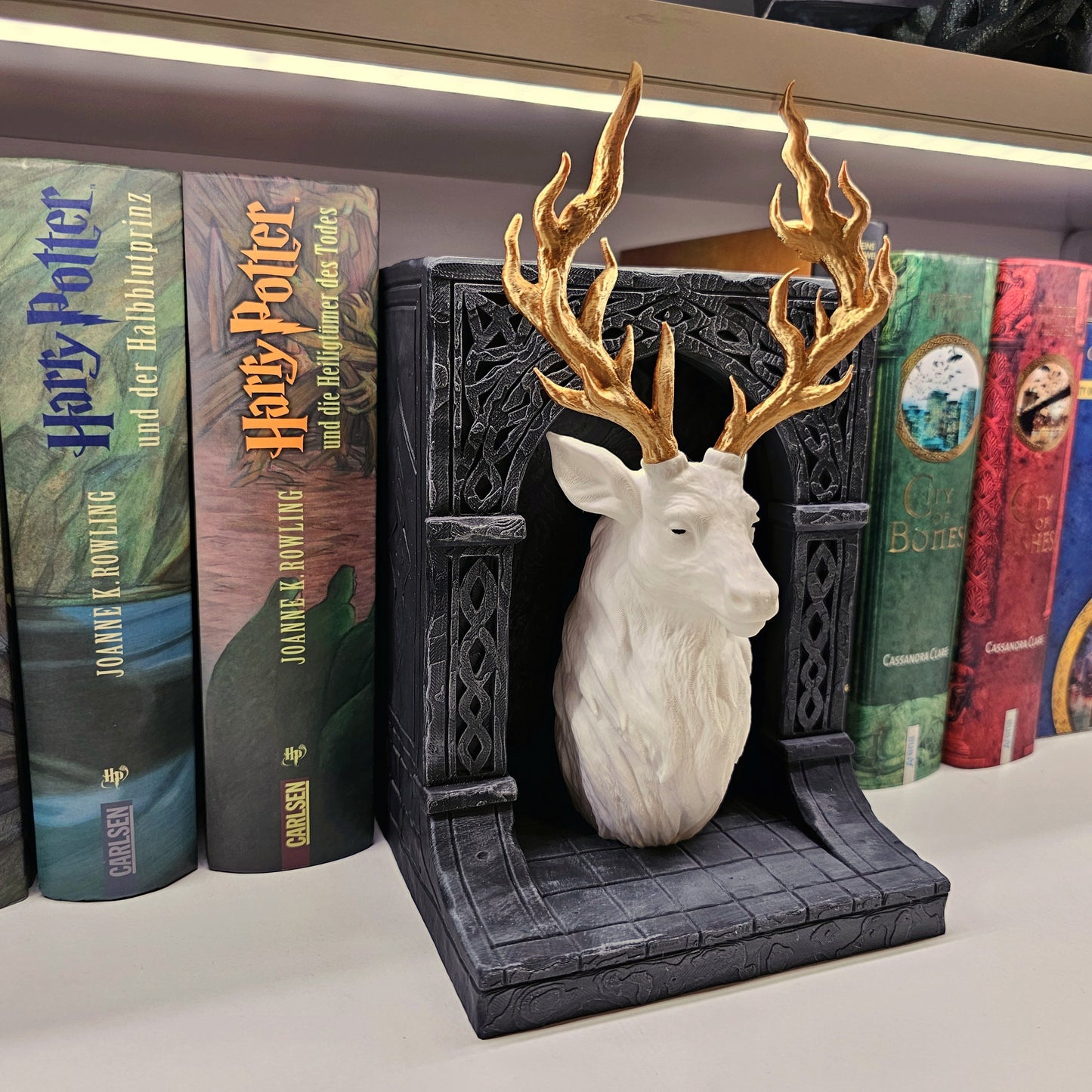 Book Nook Hirsch Schwarz/Weiß/Gold | 3D Druck | Buchstütze | Dekoration Bücherregal