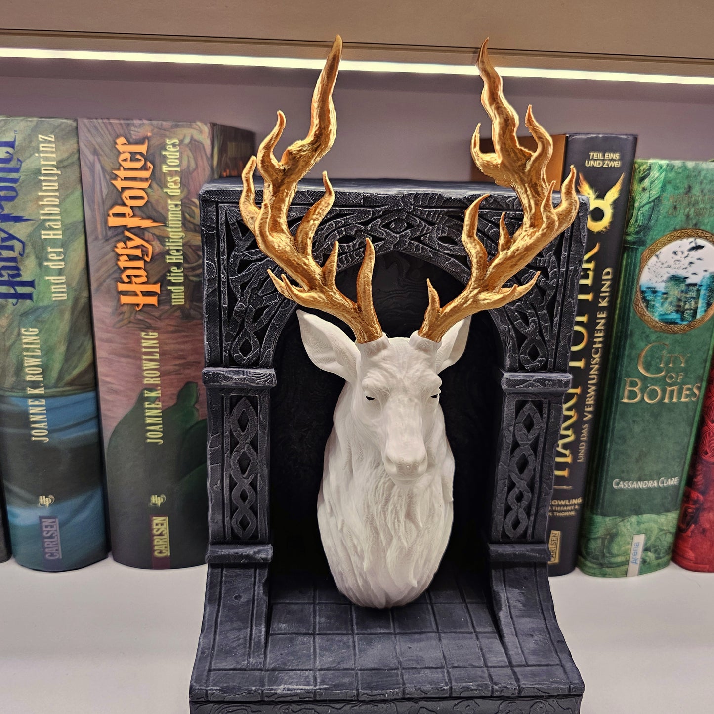 Book Nook Hirsch Schwarz/Weiß/Gold | 3D Druck | Buchstütze | Dekoration Bücherregal