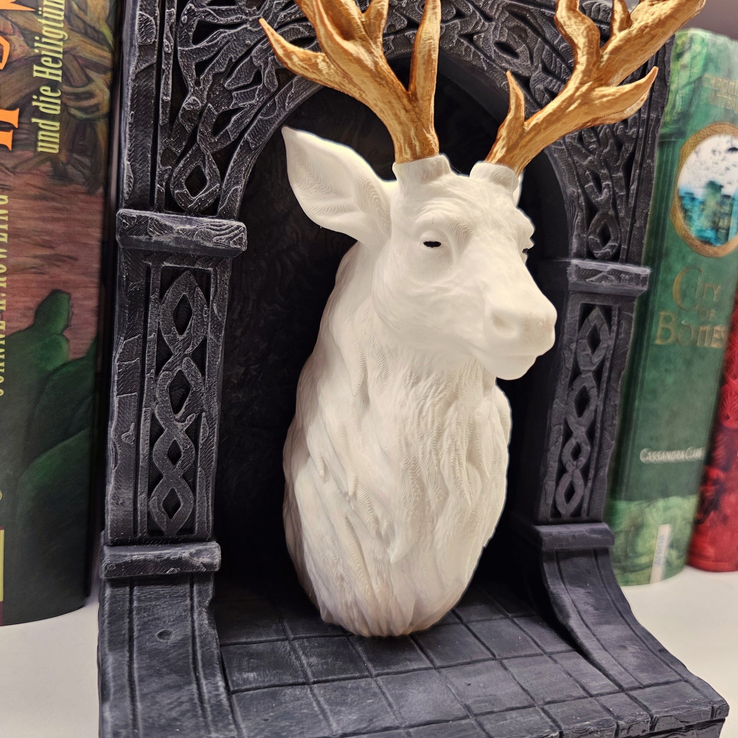 Book Nook Hirsch Schwarz/Weiß/Gold | 3D Druck | Buchstütze | Dekoration Bücherregal