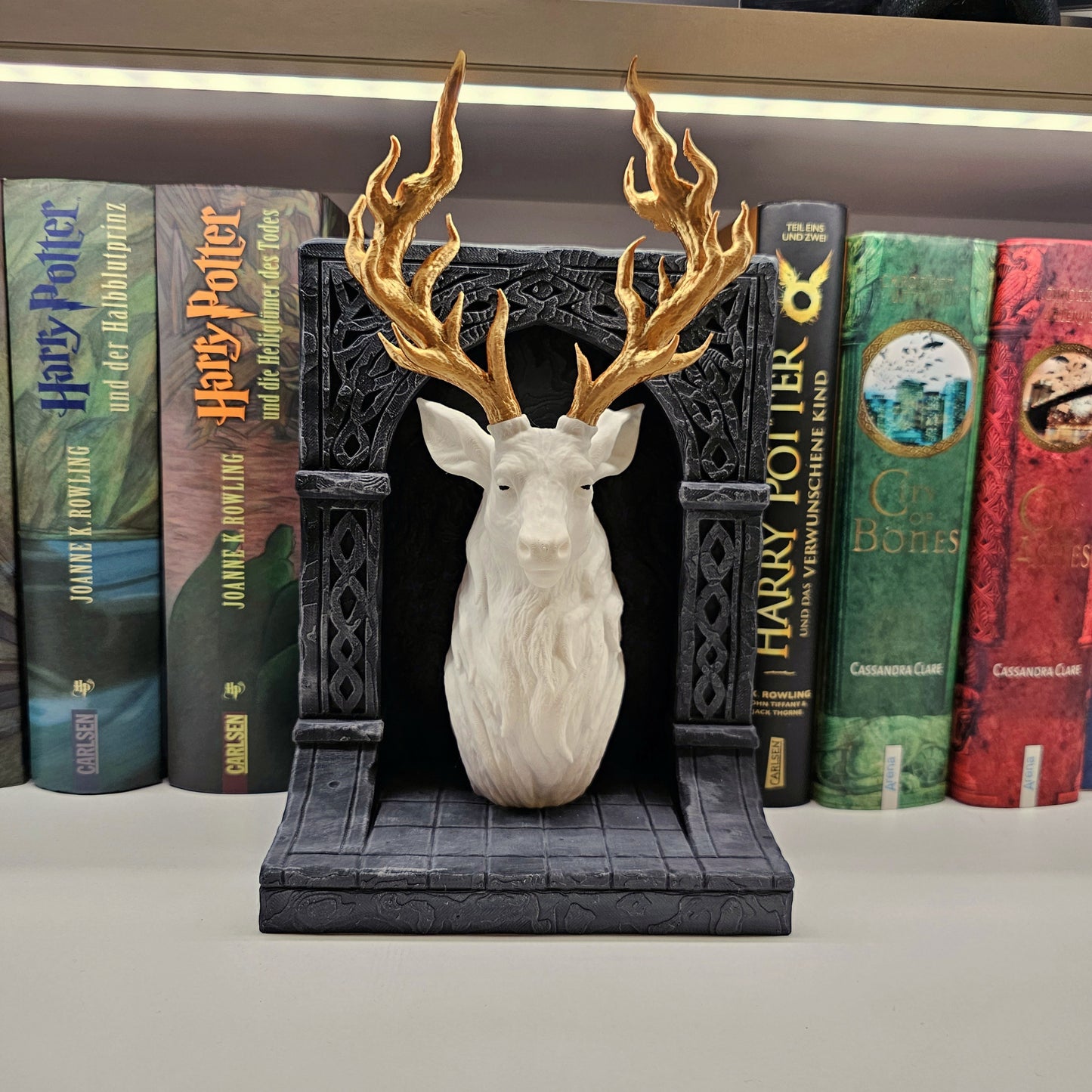 Book Nook Hirsch Schwarz/Weiß/Gold | 3D Druck | Buchstütze | Dekoration Bücherregal