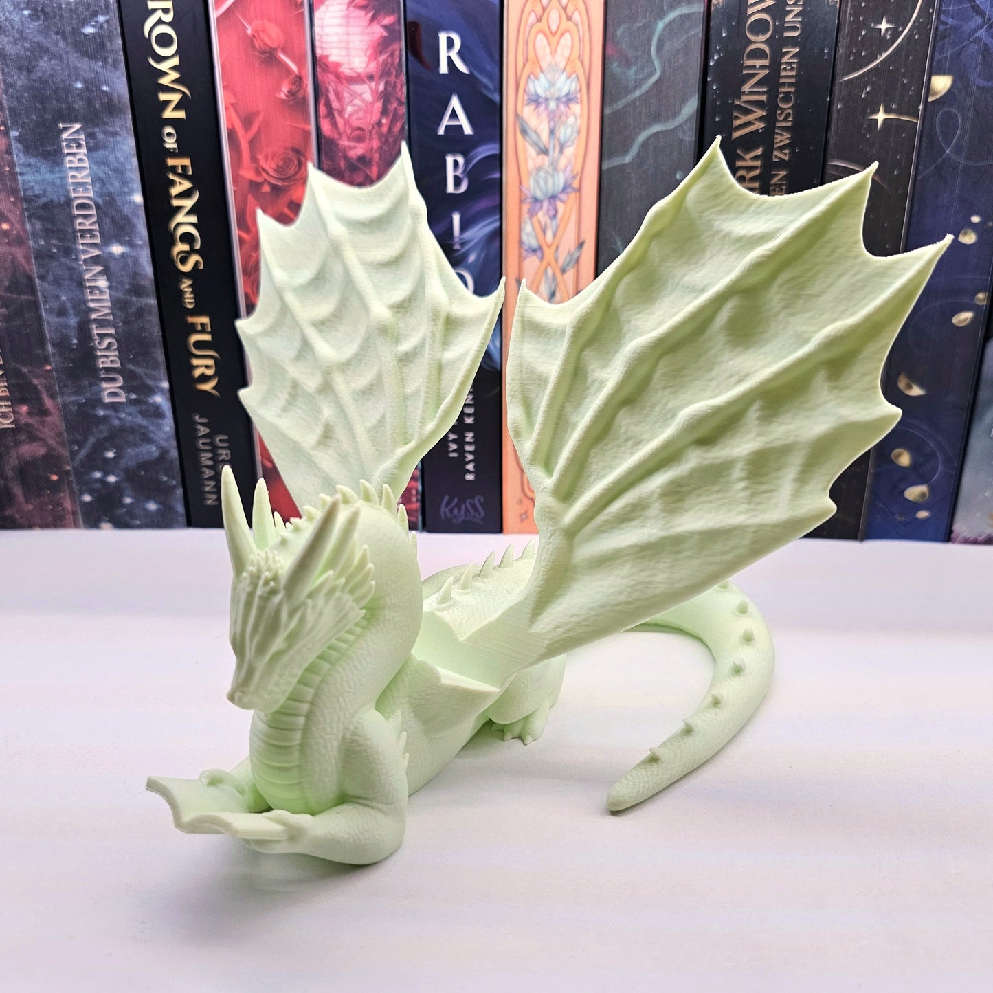 Accountant Reading Dragon | Color Choice Candy Colors | various sizes | 3D Print | Stand for Books E-Readers Tablets