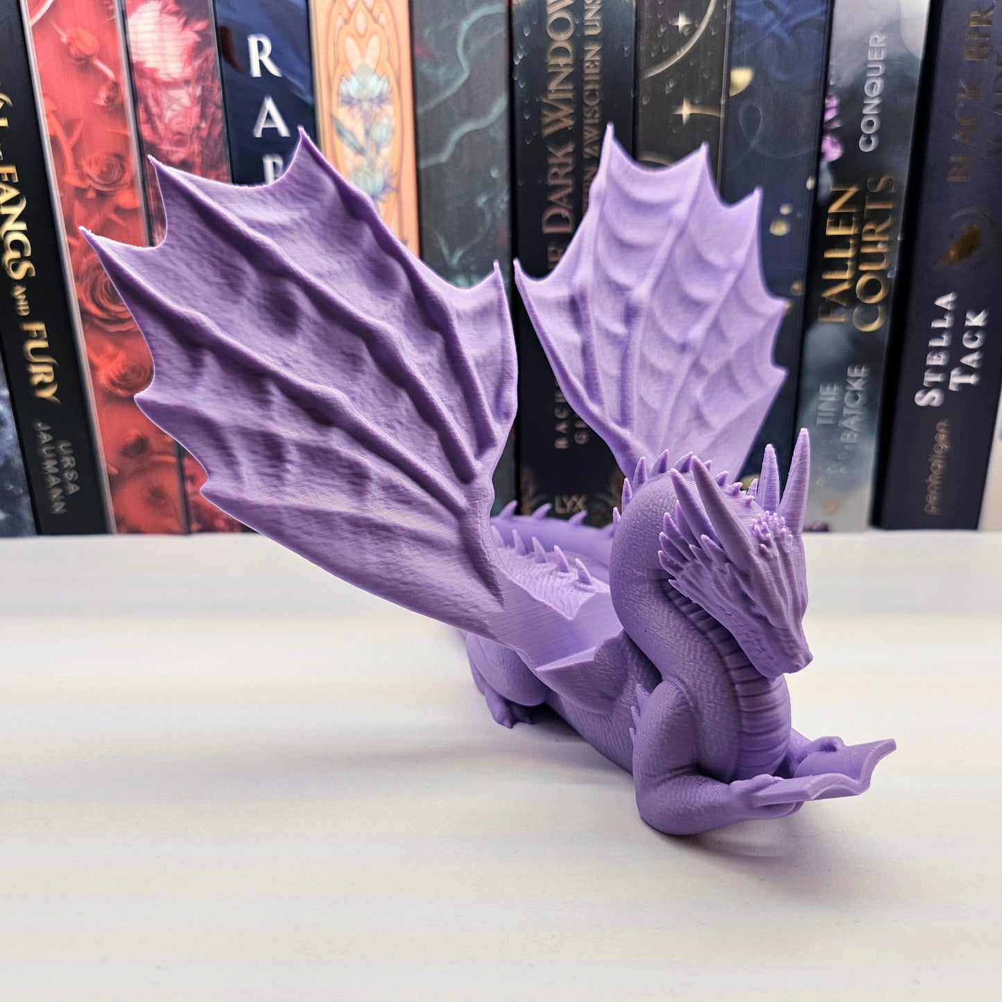 Accountant Reading Dragon | Color Choice Candy Colors | various sizes | 3D Print | Stand for Books E-Readers Tablets