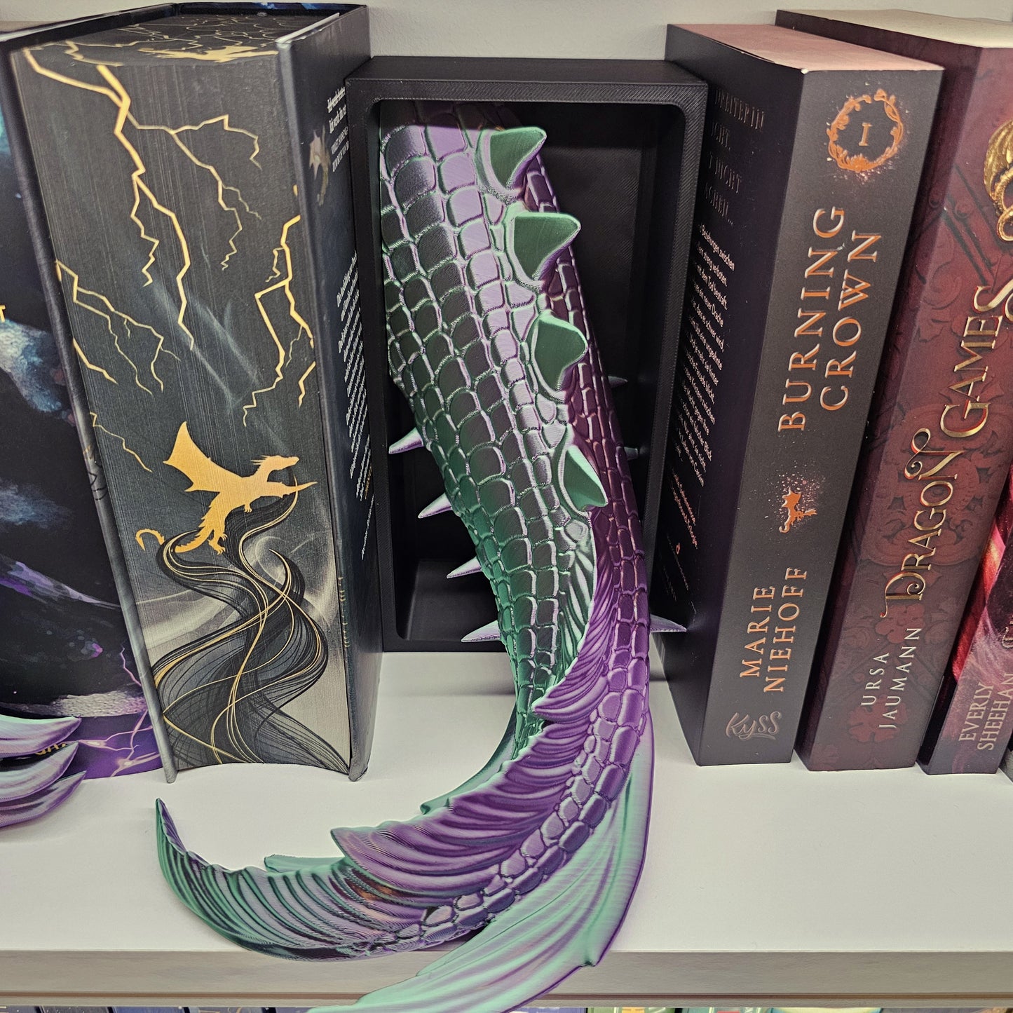 Book Nook Dragon green/purple shiny Set/Single | 3D Print | Bookend | Bookshelf Decoration