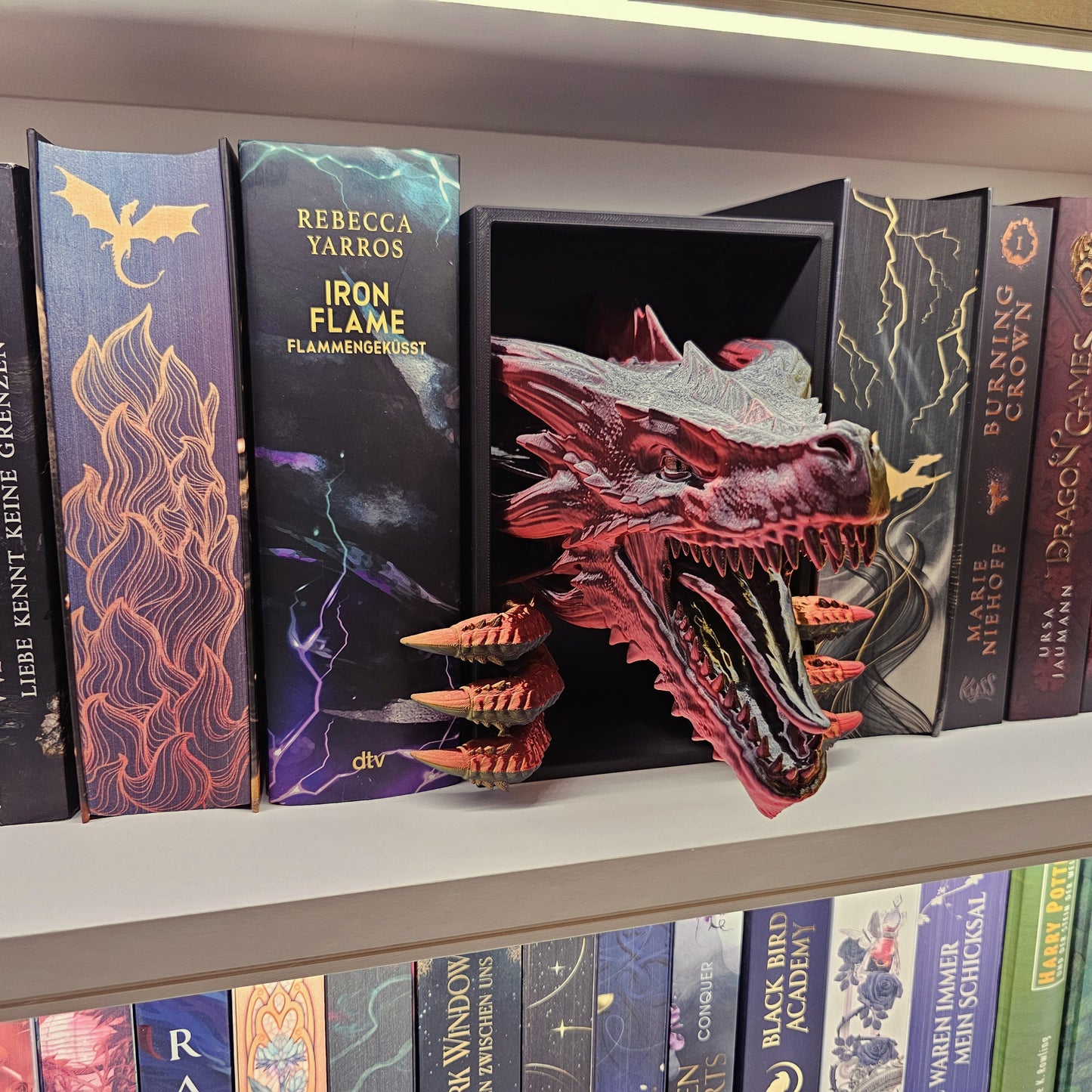 Book Nook Awakening Drache Rot/Schwarz/Gold glänzend | 3D Druck | Buchstütze | Dekoration Bücherregal