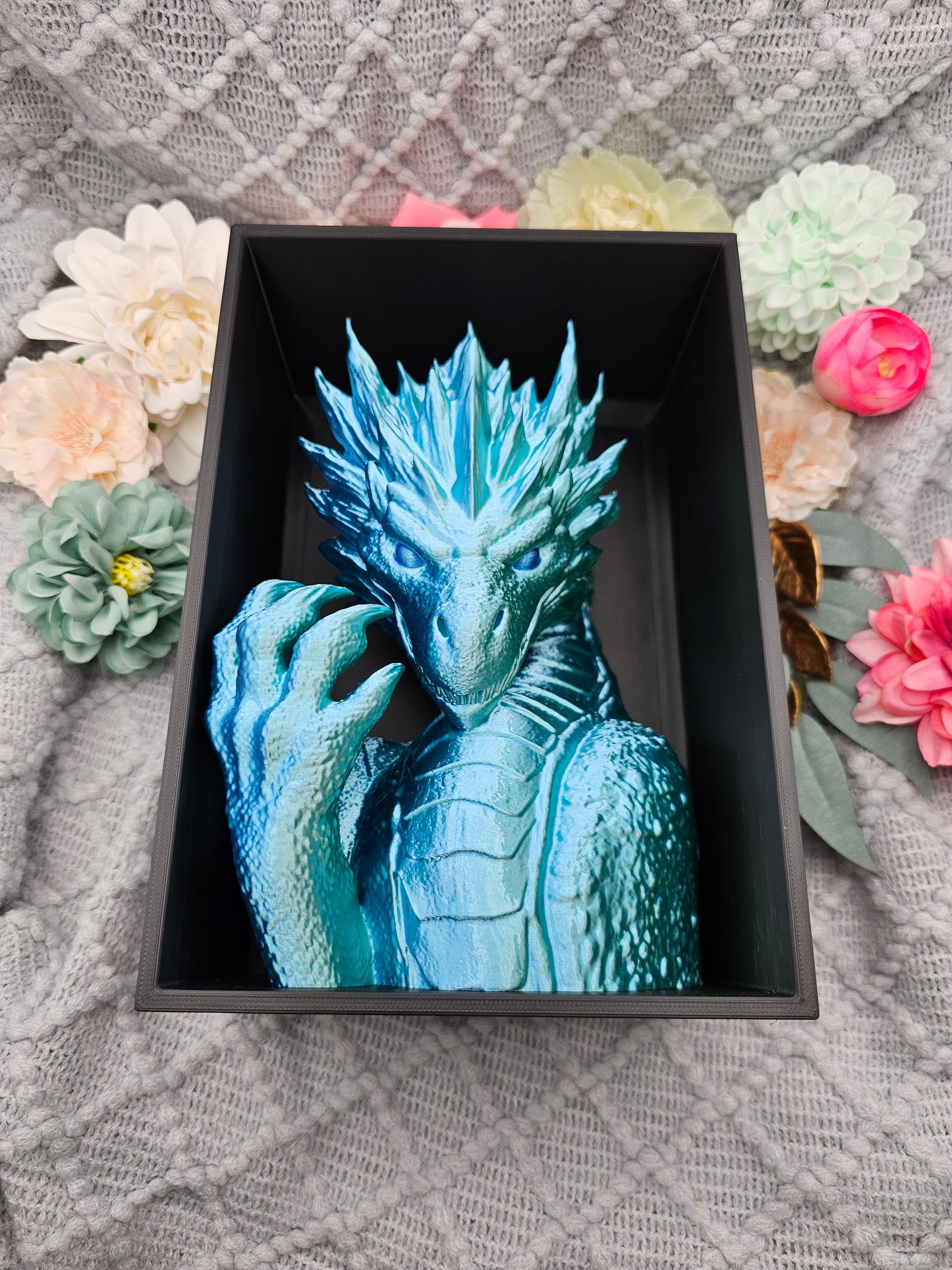 Book Nook Frostdrache Eisblau glänzend | 3D Druck | Buchstütze | Dekoration Bücherregal