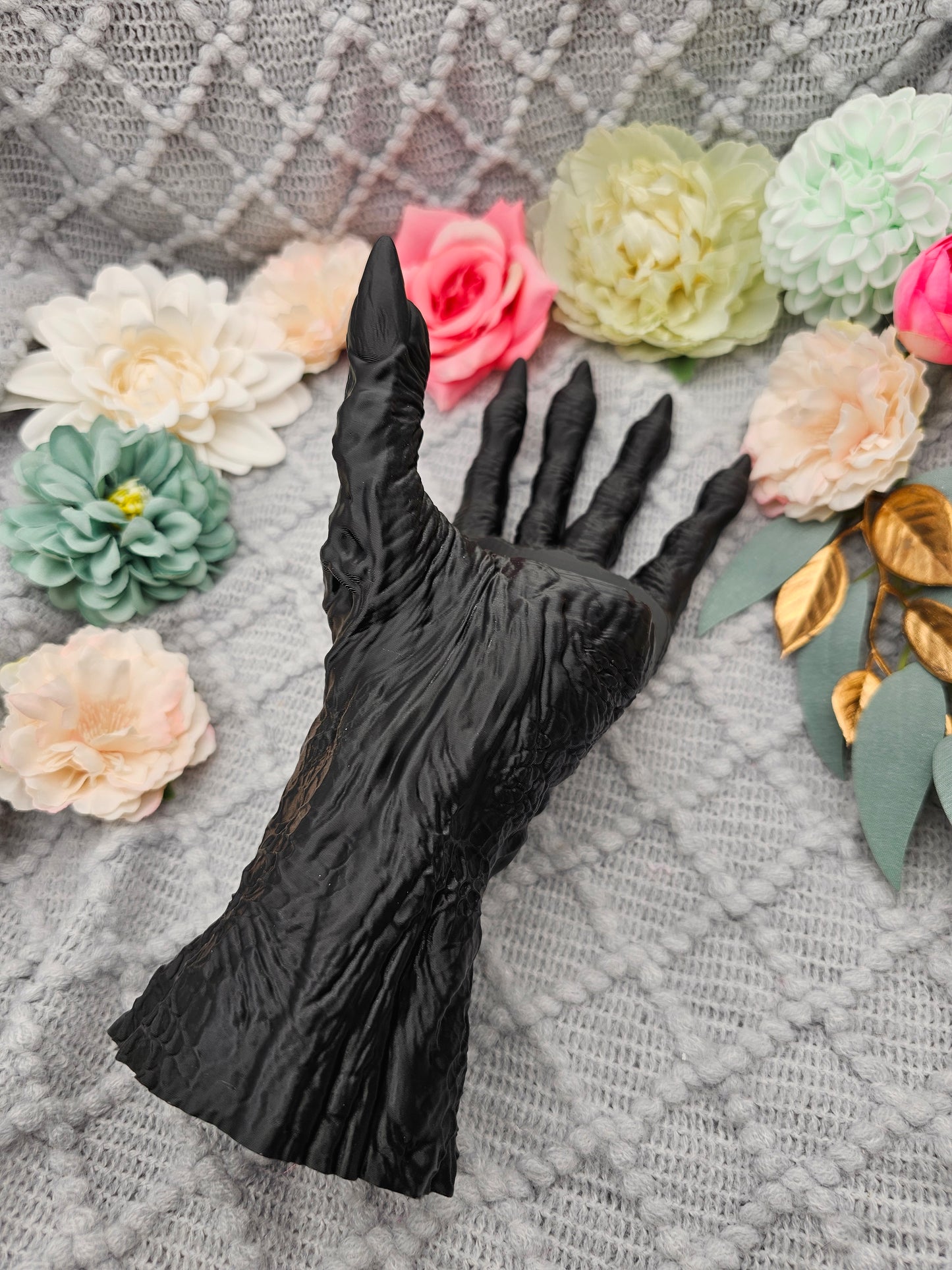 Accountant Demon Hand Black | 3D Print | Bookstand