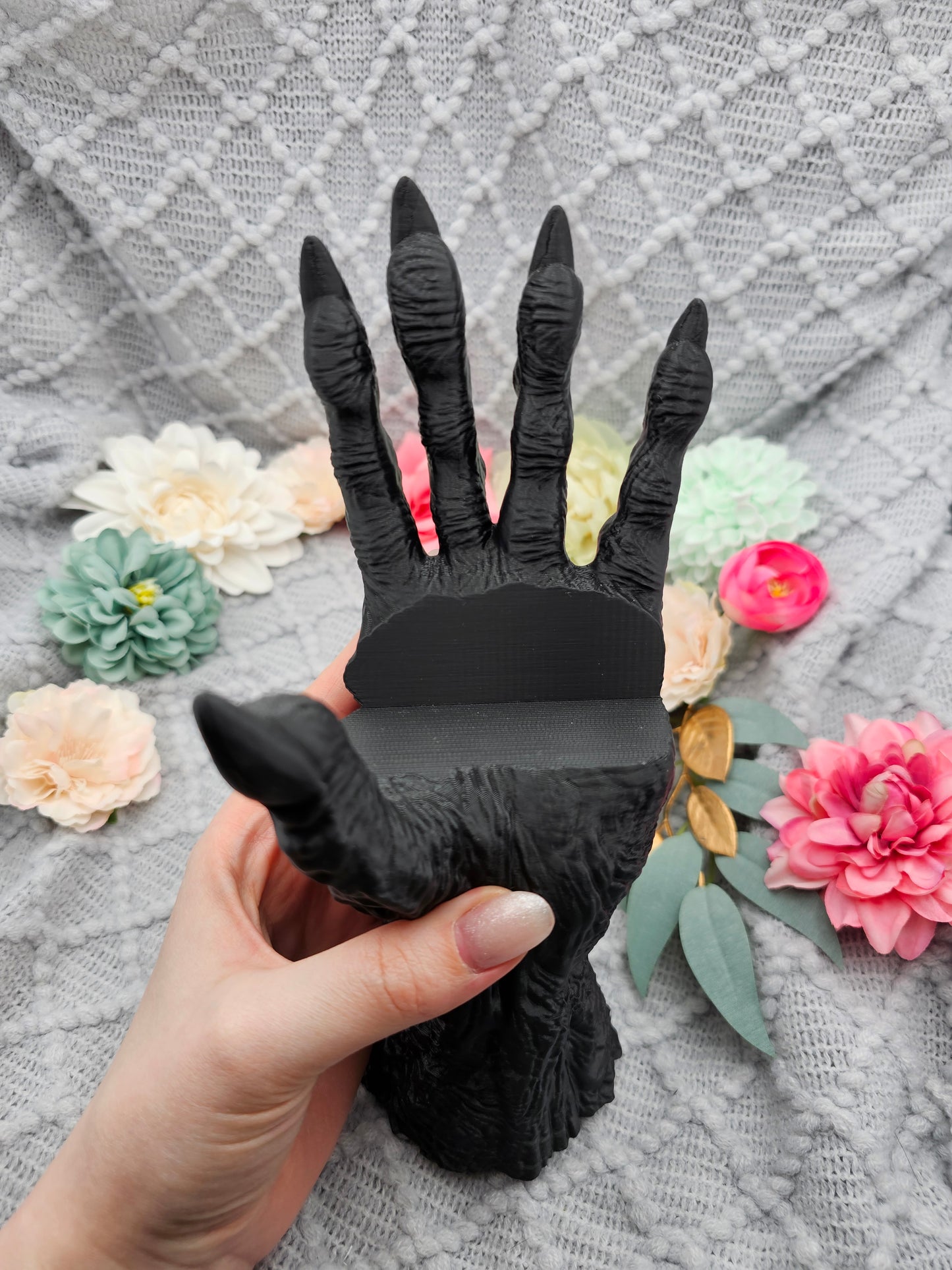 Accountant Demon Hand Black | 3D Print | Bookstand