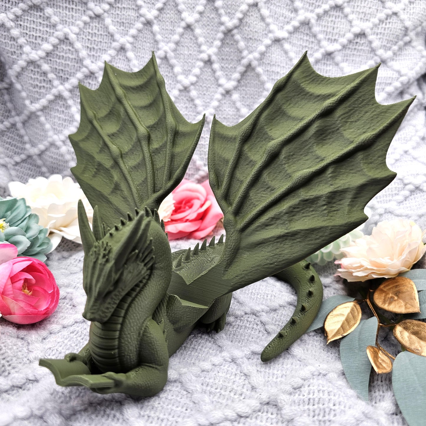 Accountant Dragon Reading | Cozy Colors Color Selection | Various Sizes | 3D Print | Stand for Books E-Readers Tablets