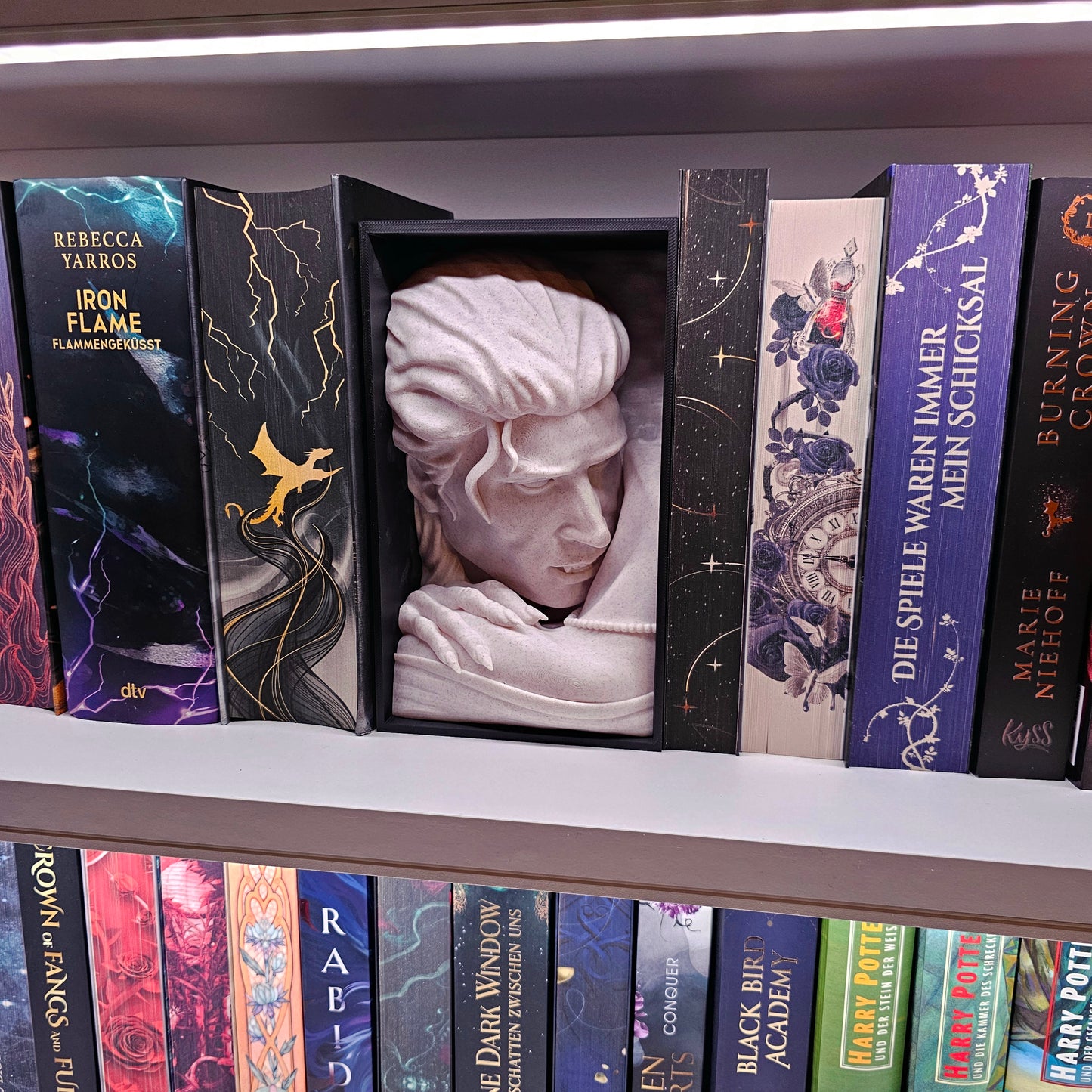 Book Nook Vampire Marble | 3D Print | Bookend | Bookshelf Decoration