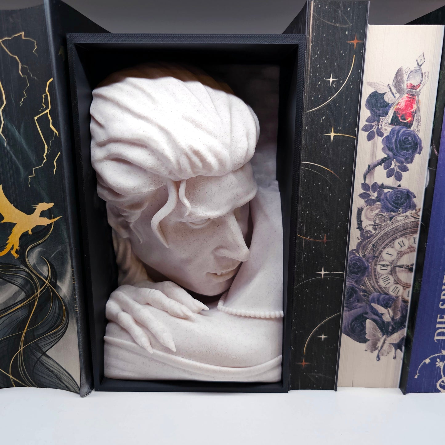 Book Nook Vampire Marble | 3D Print | Bookend | Bookshelf Decoration