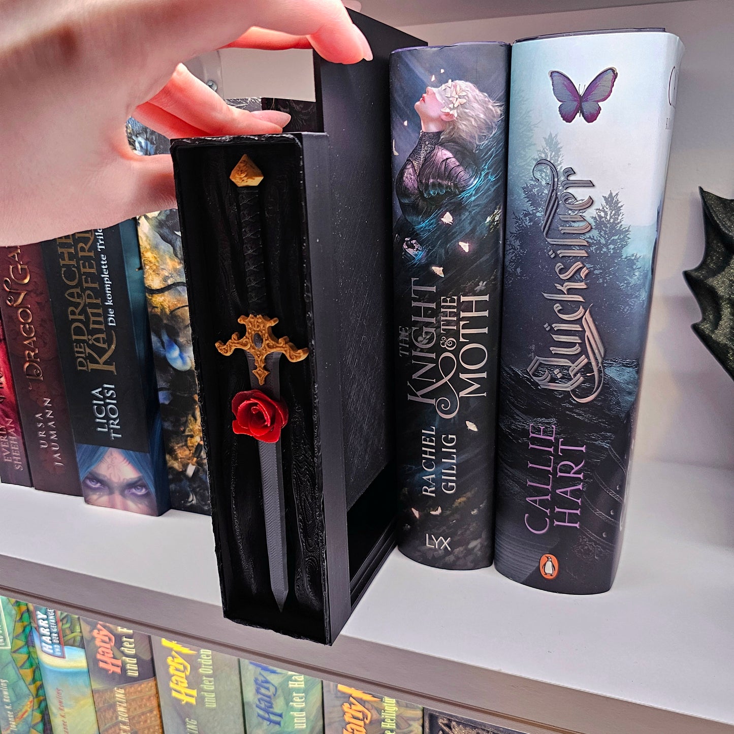 Book Nook Sword & Rose Black with Secret Compartment | 3D Print | Bookend | Bookshelf Decoration