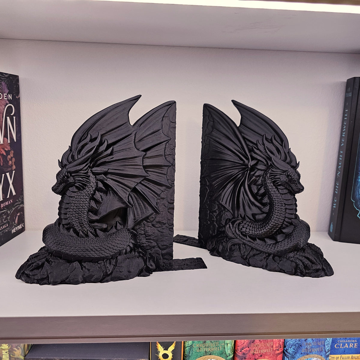 Buchstütze Drache Schwarz | Buchhalter