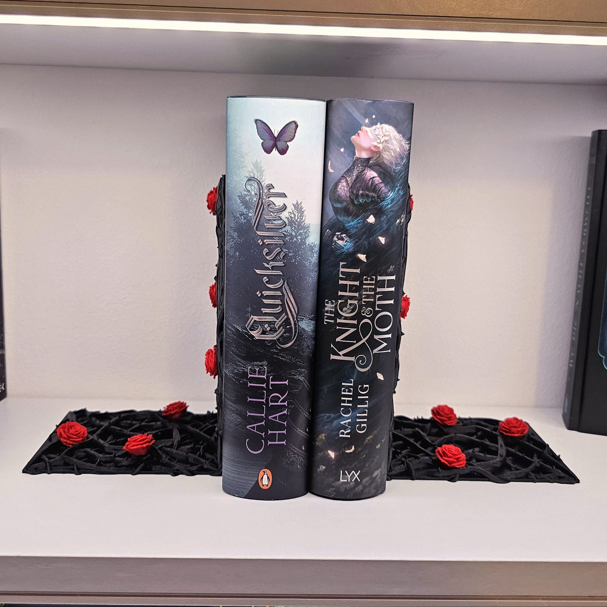 Buchstützen Set Dornen und Rosen Schwarz | Buchhalter