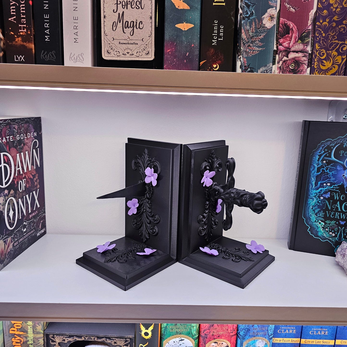 Bookends Set Dagger with Blossoms Black | 3D Print | Book Holder