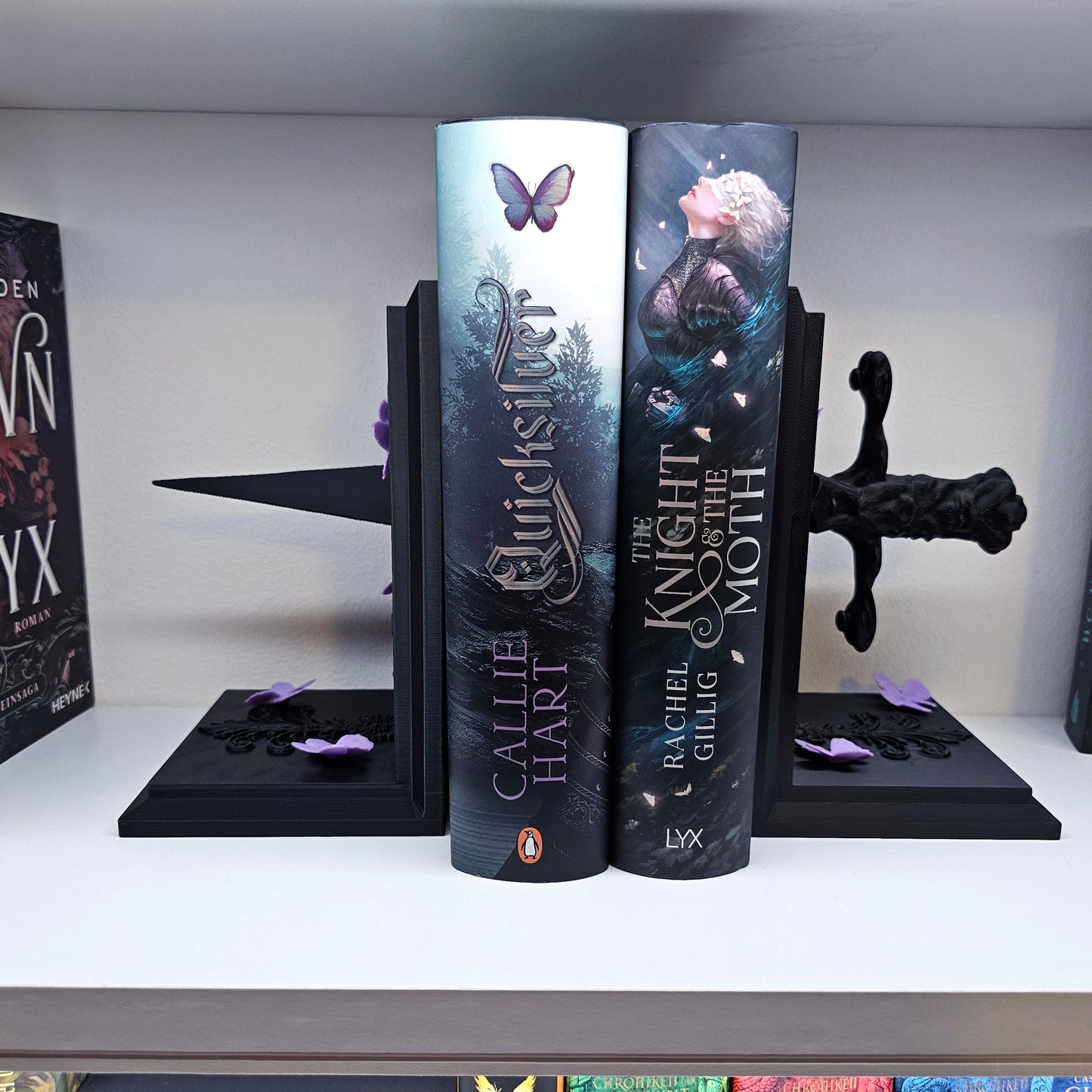 Bookends Set Dagger with Blossoms Black | 3D Print | Book Holder