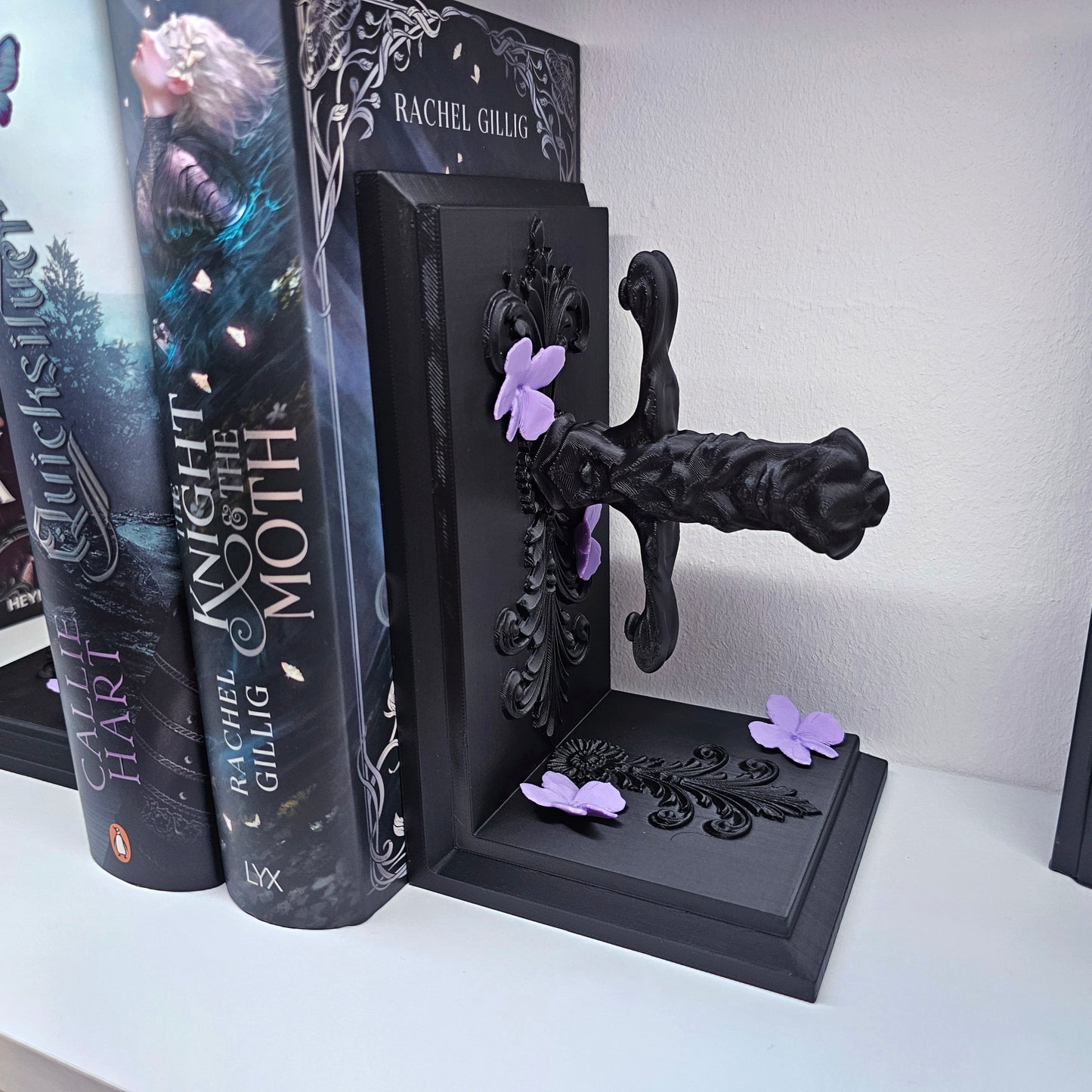 Bookends Set Dagger with Blossoms Black | 3D Print | Book Holder