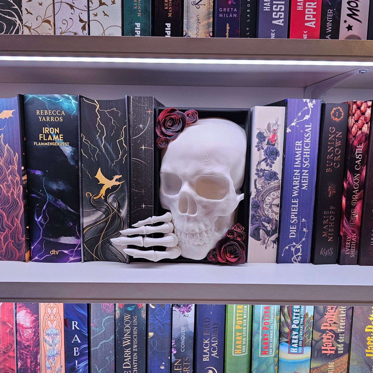 Book Nook Skull with Roses Large Color Selection | 3D Print | Bookend | Bookshelf Decoration
