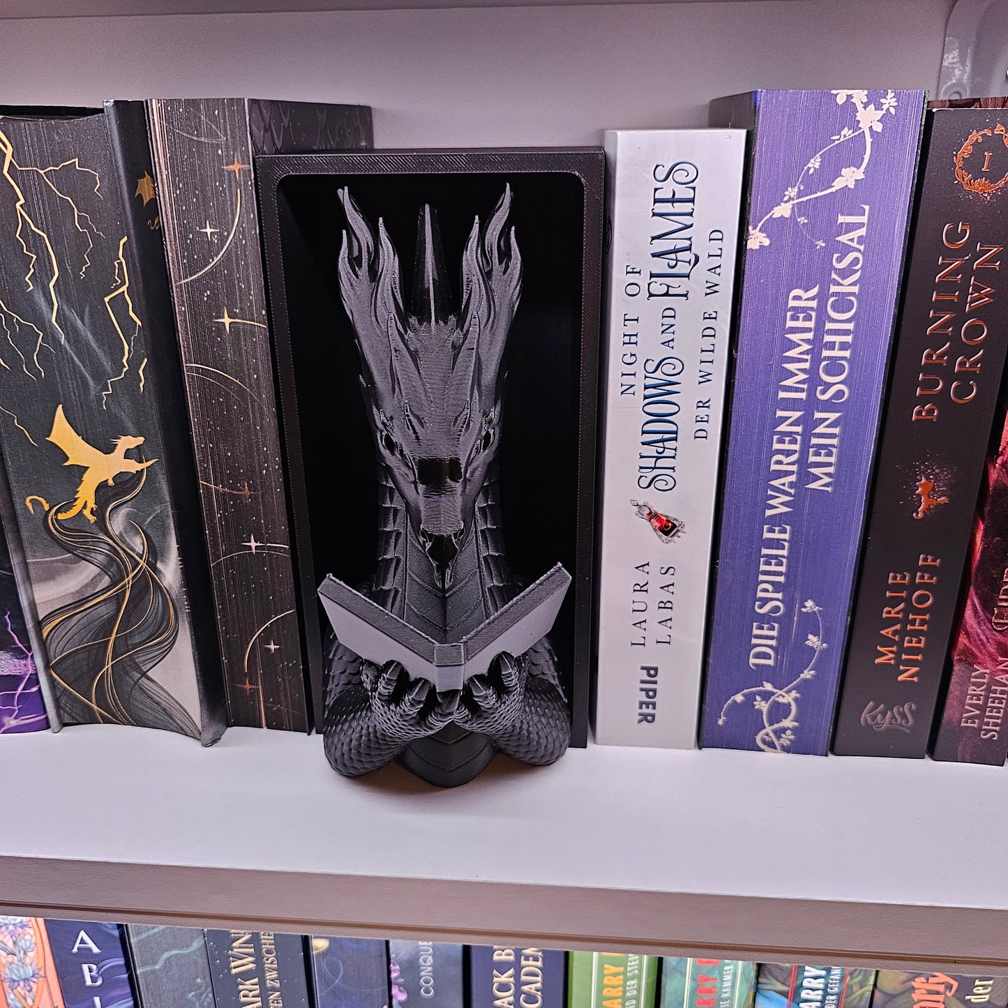 Book Nook Reading Dragon Color Selection | 3D Print | Bookend | Bookshelf Decoration