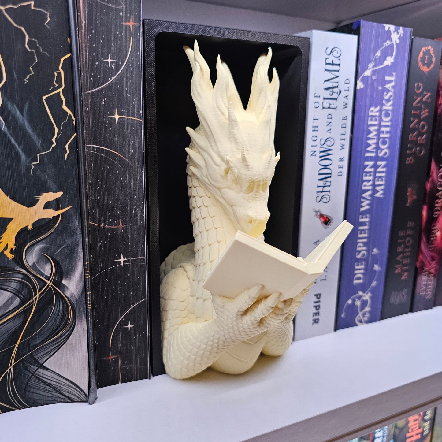 Book Nook Reading Dragon Color Selection | 3D Print | Bookend | Bookshelf Decoration