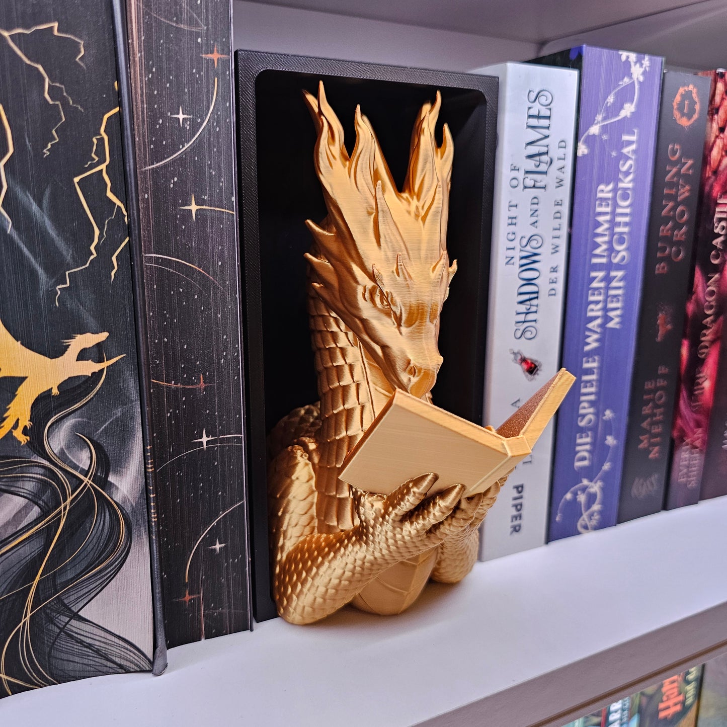 Book Nook Reading Dragon Color Selection | 3D Print | Bookend | Bookshelf Decoration