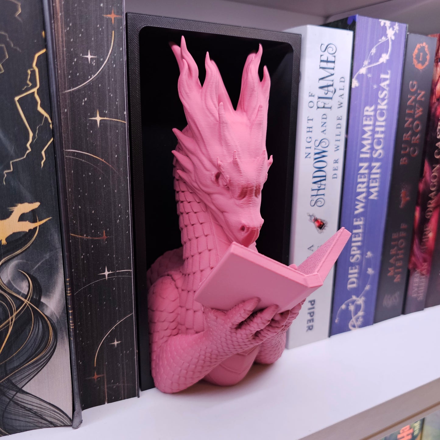 Book Nook Reading Dragon Color Selection | 3D Print | Bookend | Bookshelf Decoration