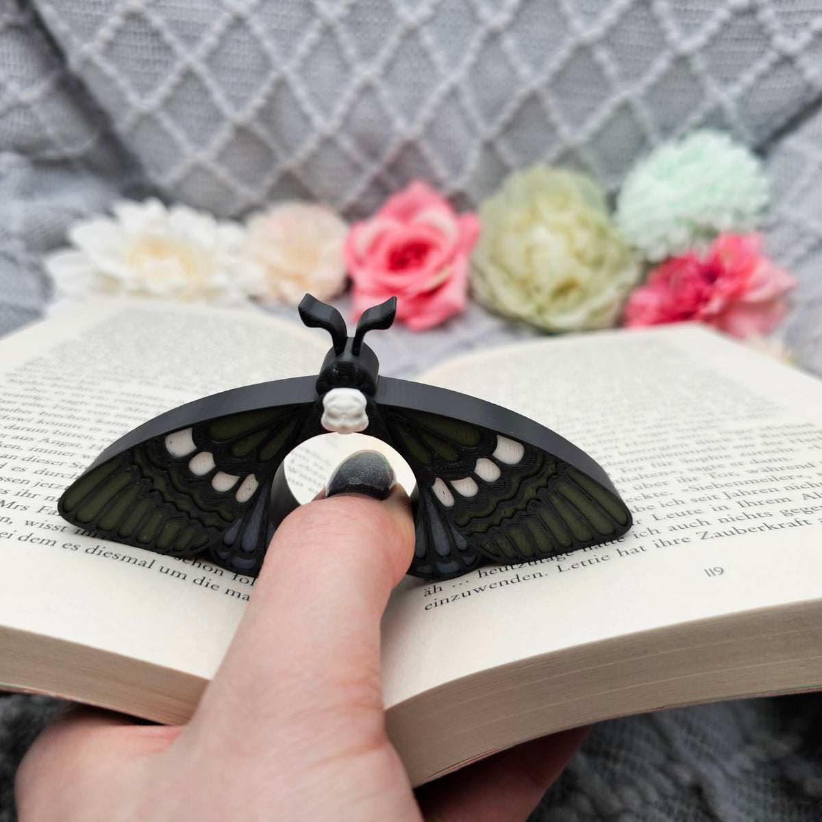 Buchseitenhalter Nachtfalter | Bookish Zubehör