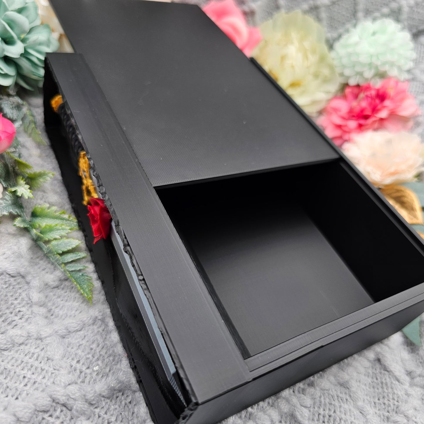 Book Nook Sword & Rose Black with Secret Compartment | 3D Print | Bookend | Bookshelf Decoration