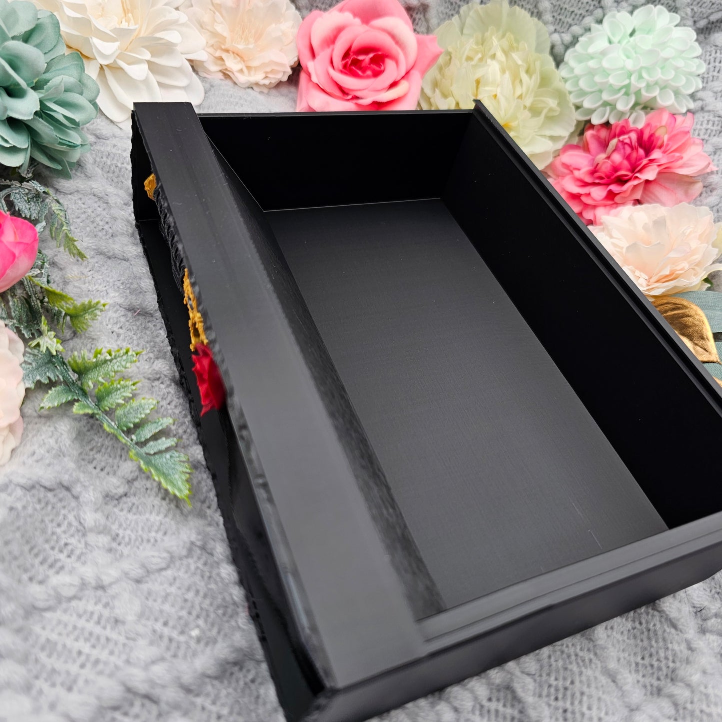 Book Nook Sword & Rose Black with Secret Compartment | 3D Print | Bookend | Bookshelf Decoration