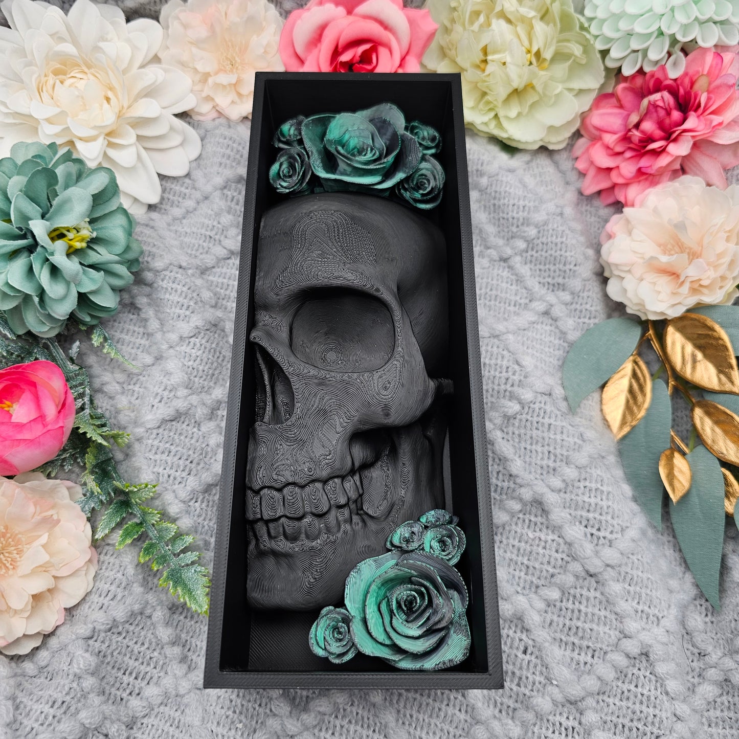 Book Nook Skull with Roses Small Color Selection | 3D Print | Bookend | Bookshelf Decoration