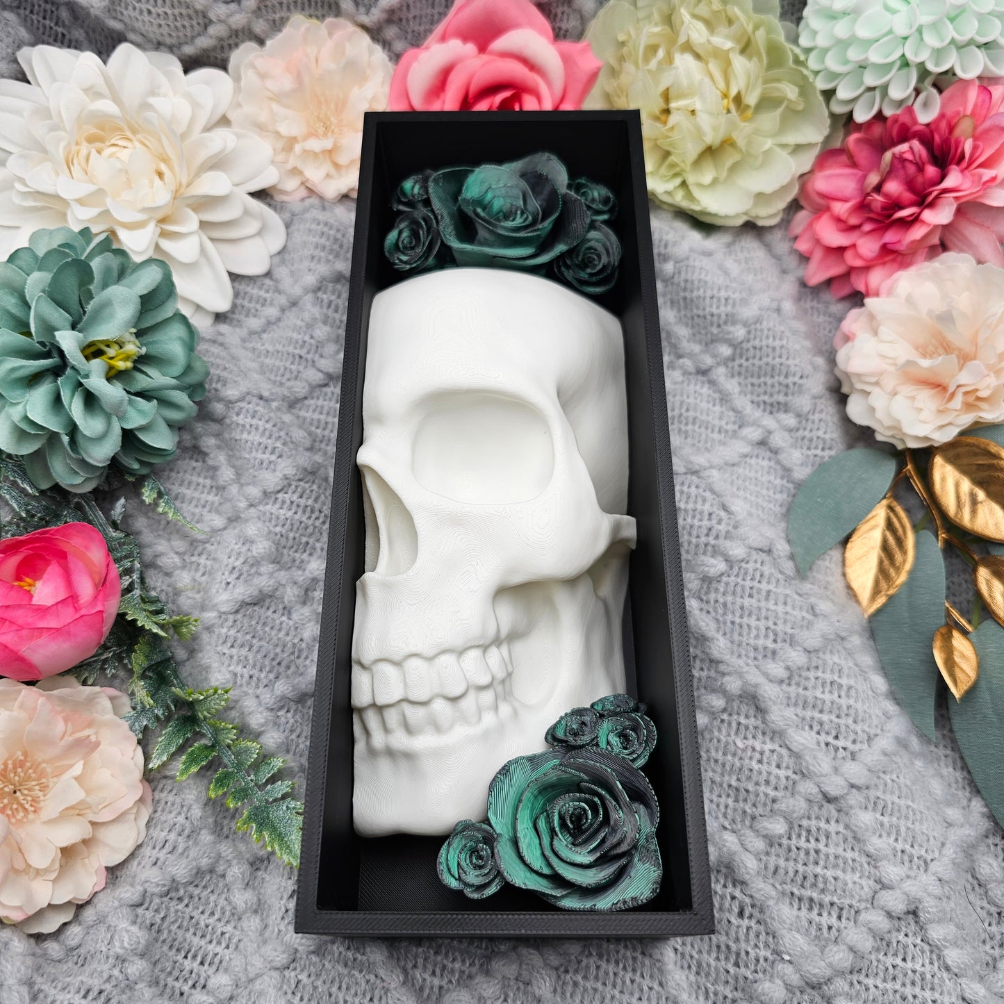Book Nook Skull with Roses Small Color Selection | 3D Print | Bookend | Bookshelf Decoration