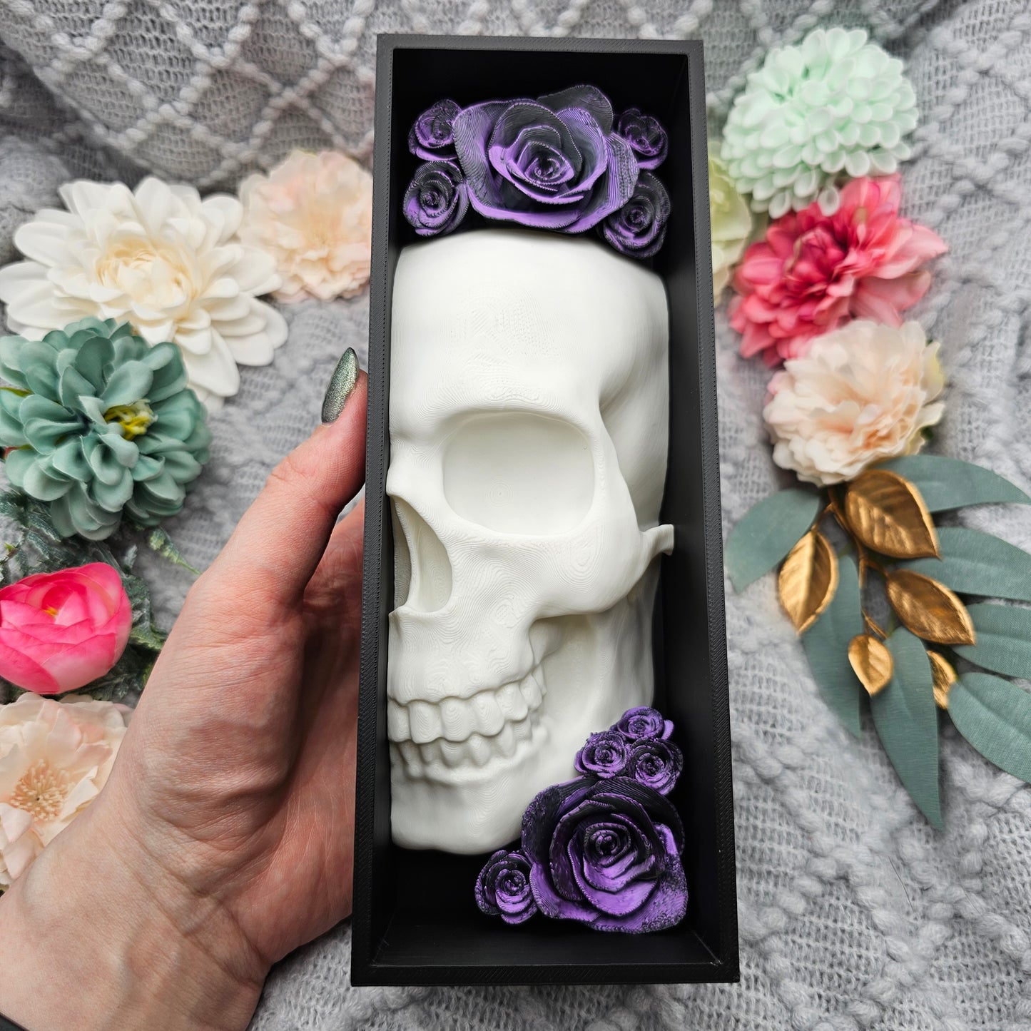 Book Nook Skull with Roses Small Color Selection | 3D Print | Bookend | Bookshelf Decoration