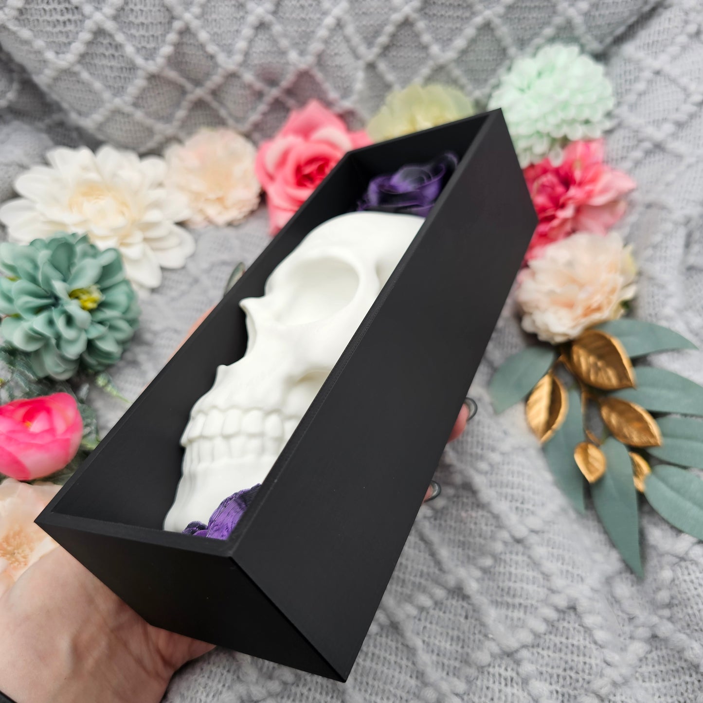 Book Nook Skull with Roses Small Color Selection | 3D Print | Bookend | Bookshelf Decoration