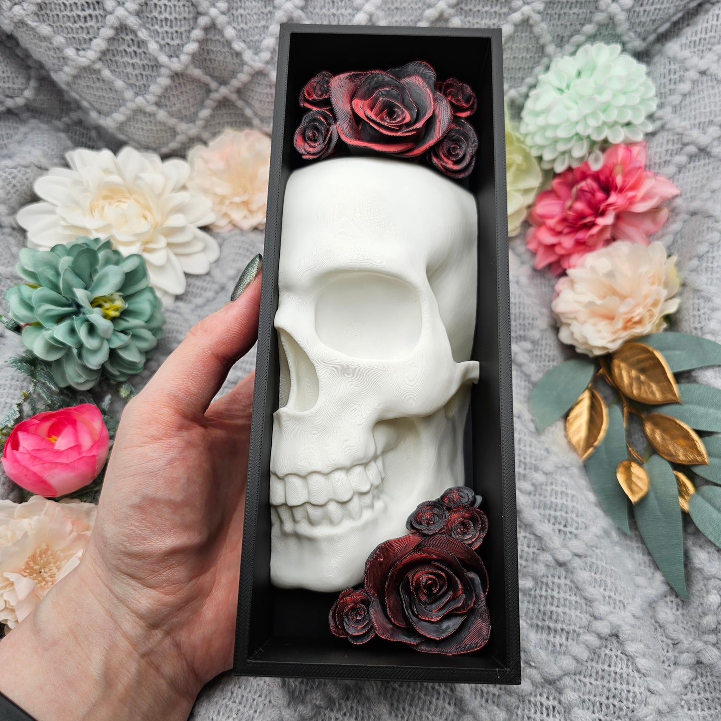 Book Nook Skull with Roses Small Color Selection | 3D Print | Bookend | Bookshelf Decoration