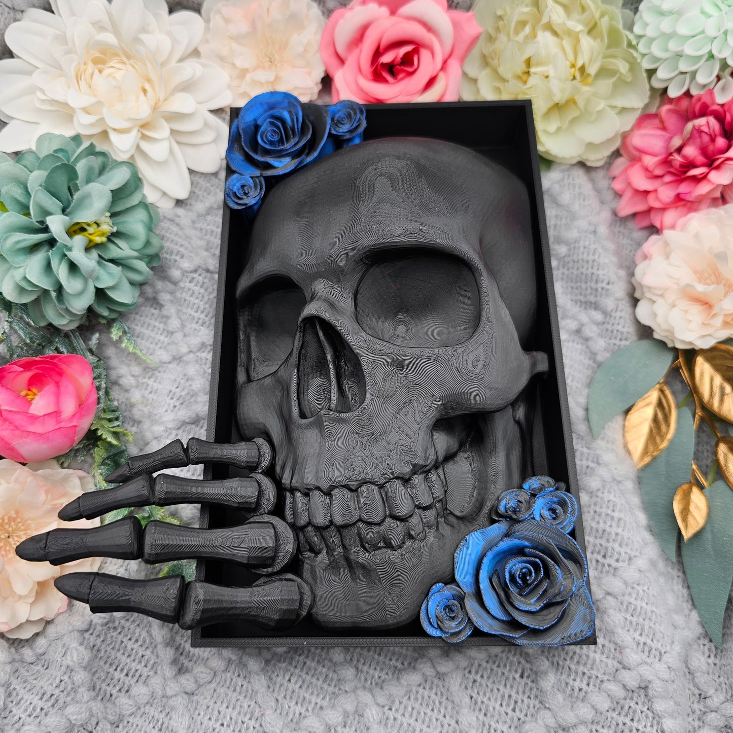 Book Nook Skull with Roses Large Color Selection | 3D Print | Bookend | Bookshelf Decoration