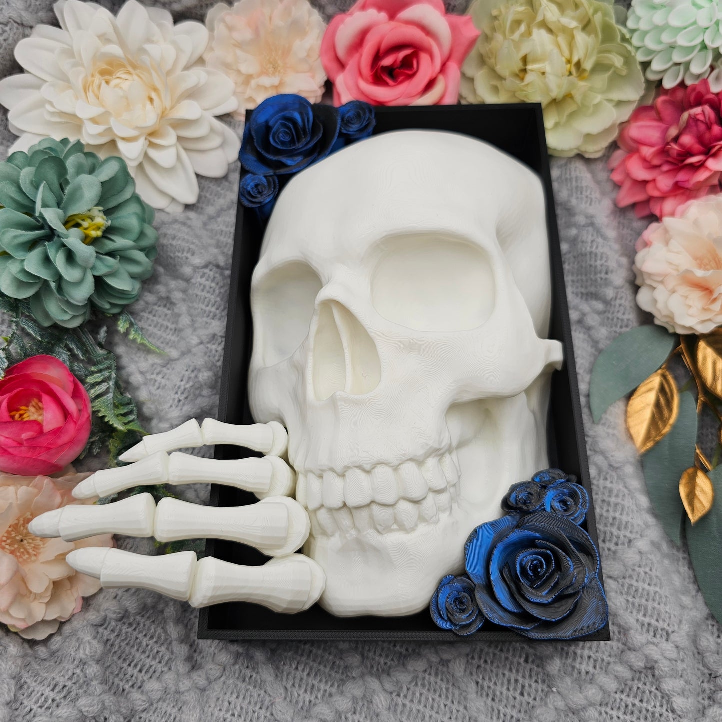 Book Nook Skull with Roses Large Color Selection | 3D Print | Bookend | Bookshelf Decoration