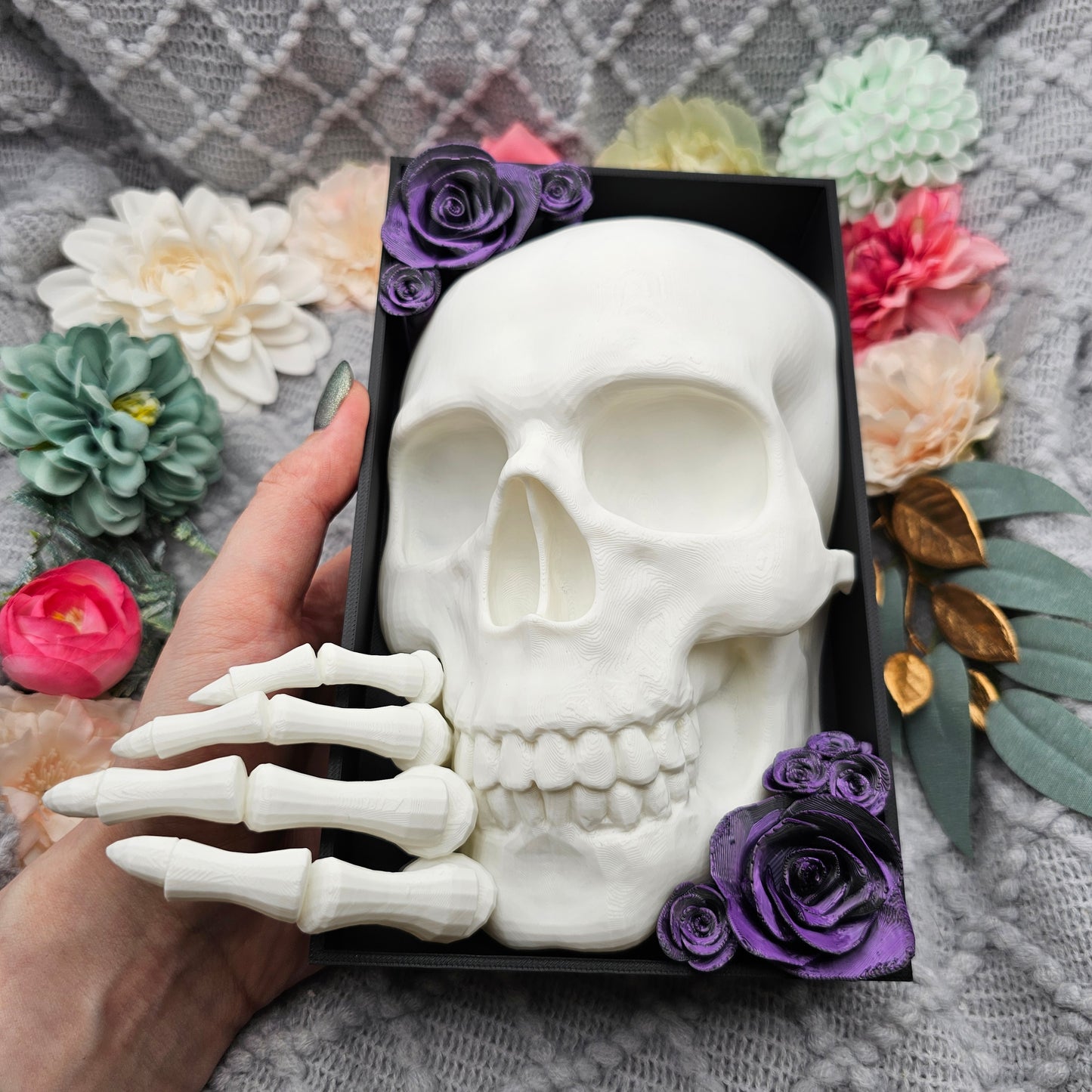 Book Nook Skull with Roses Large Color Selection | 3D Print | Bookend | Bookshelf Decoration