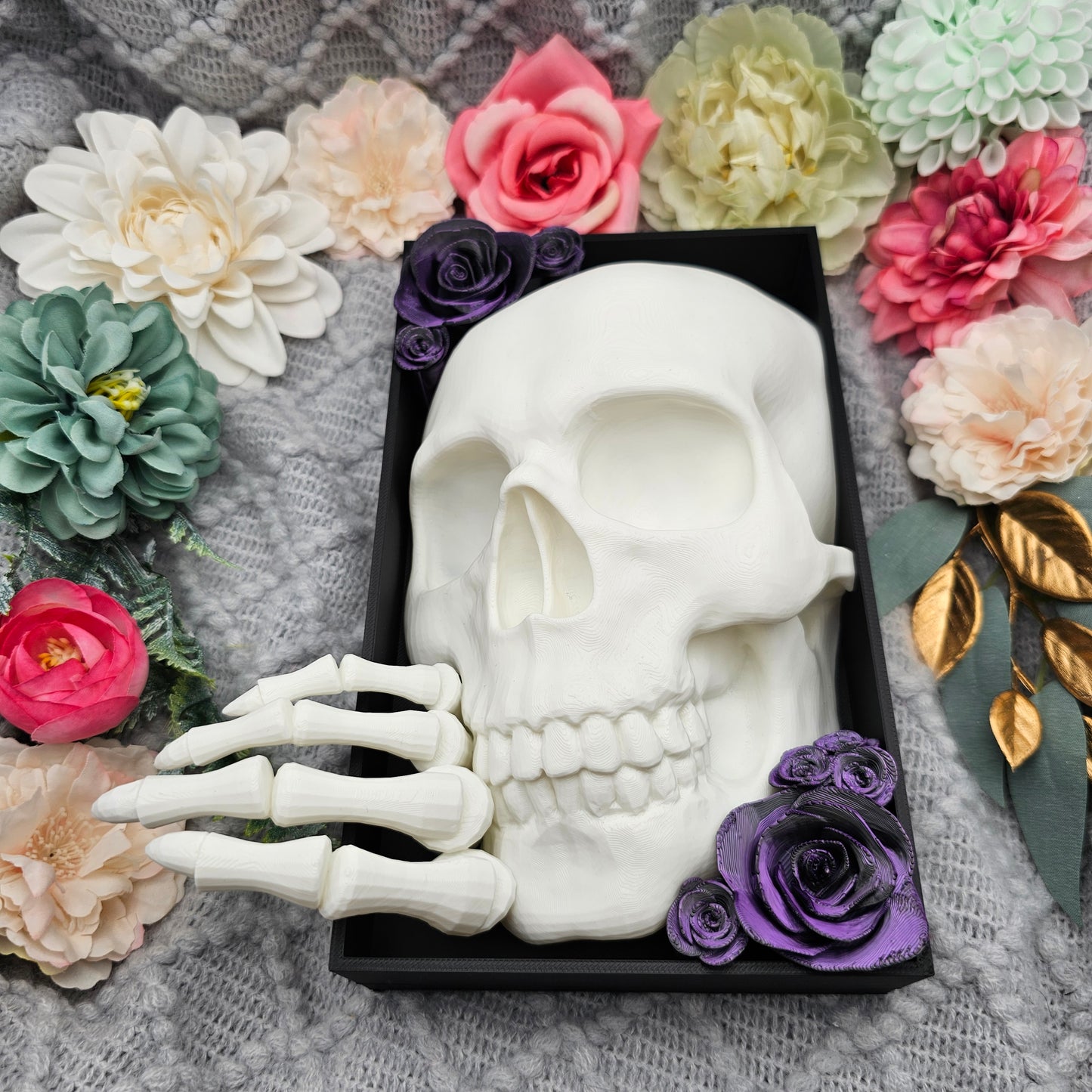 Book Nook Skull with Roses Large Color Selection | 3D Print | Bookend | Bookshelf Decoration