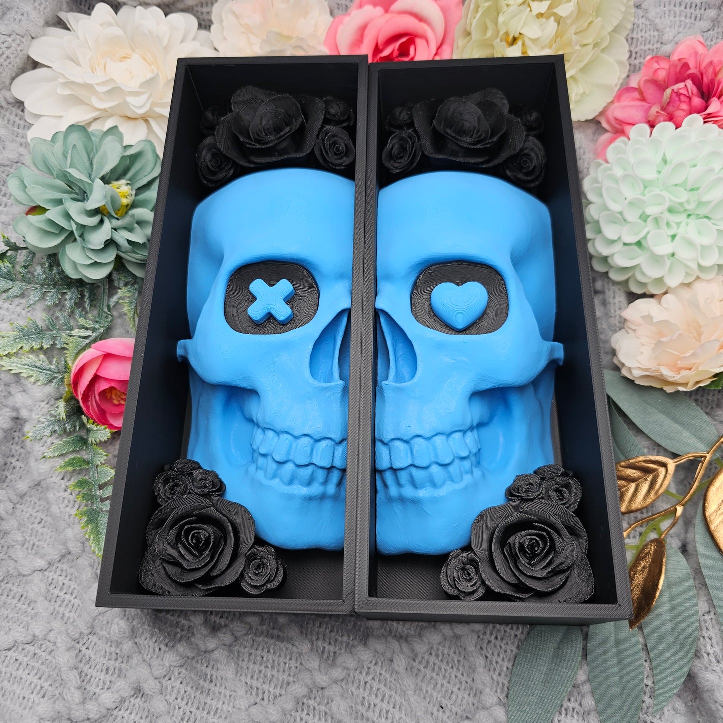 Book Nook LO Edition Skull with Roses Black/Blue Set/Single | 3D Print | Bookend | Bookshelf Decoration