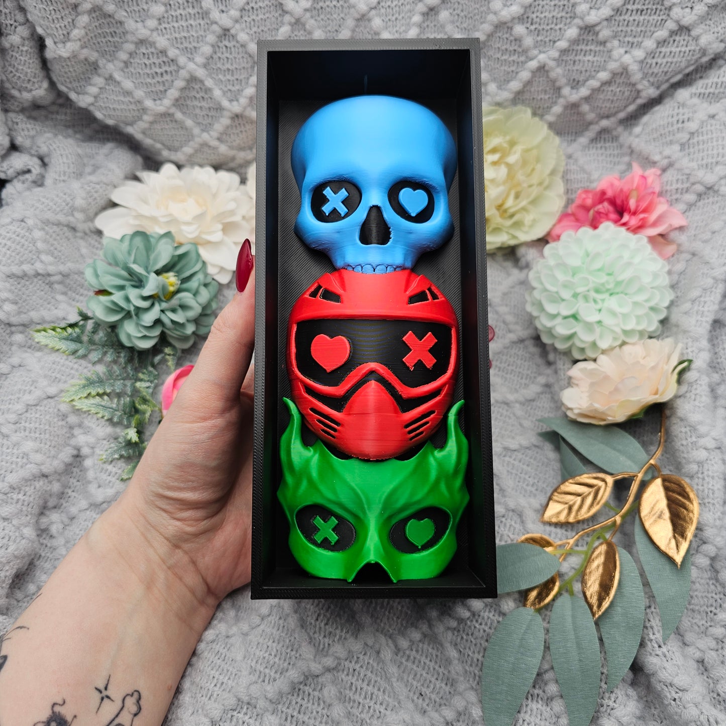 Book Nook LO Edition Masken Schwarz/Blau/Rot/Grün | 3D Druck | Buchstütze | Dekoration Bücherregal