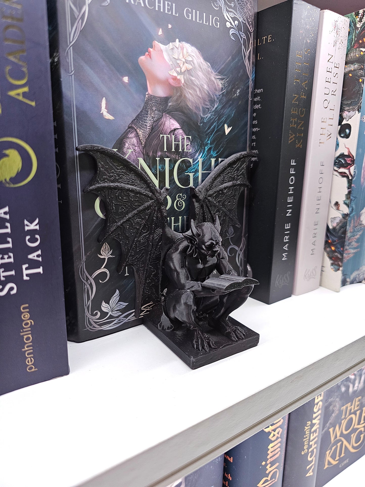 Gargoyle Bookend Black | 3D Print | Book Holder