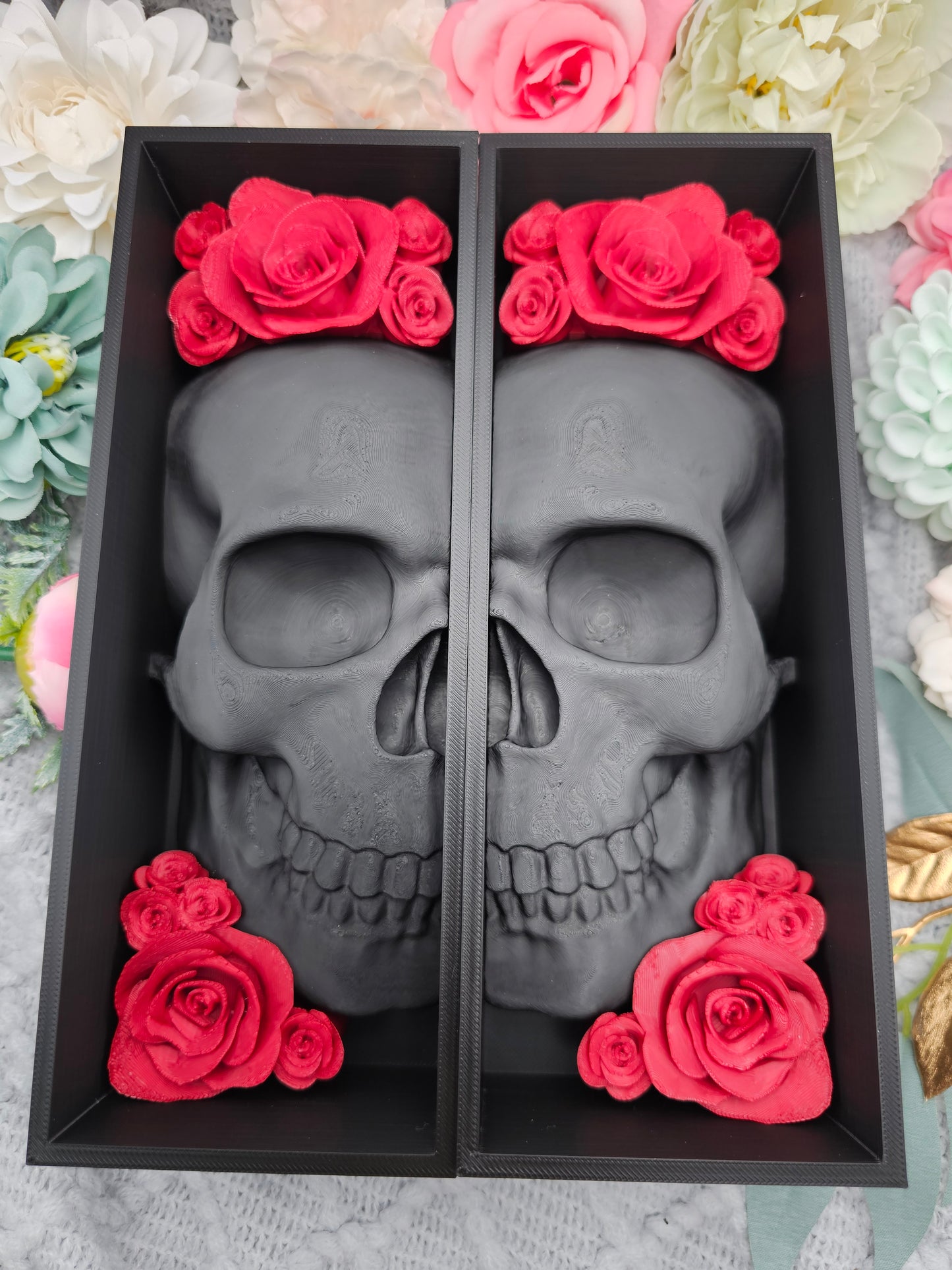 Book Nook Skull Black with Roses 8 Colors to Choose From Set/Single | 3D Print | Bookend | Bookshelf Decoration