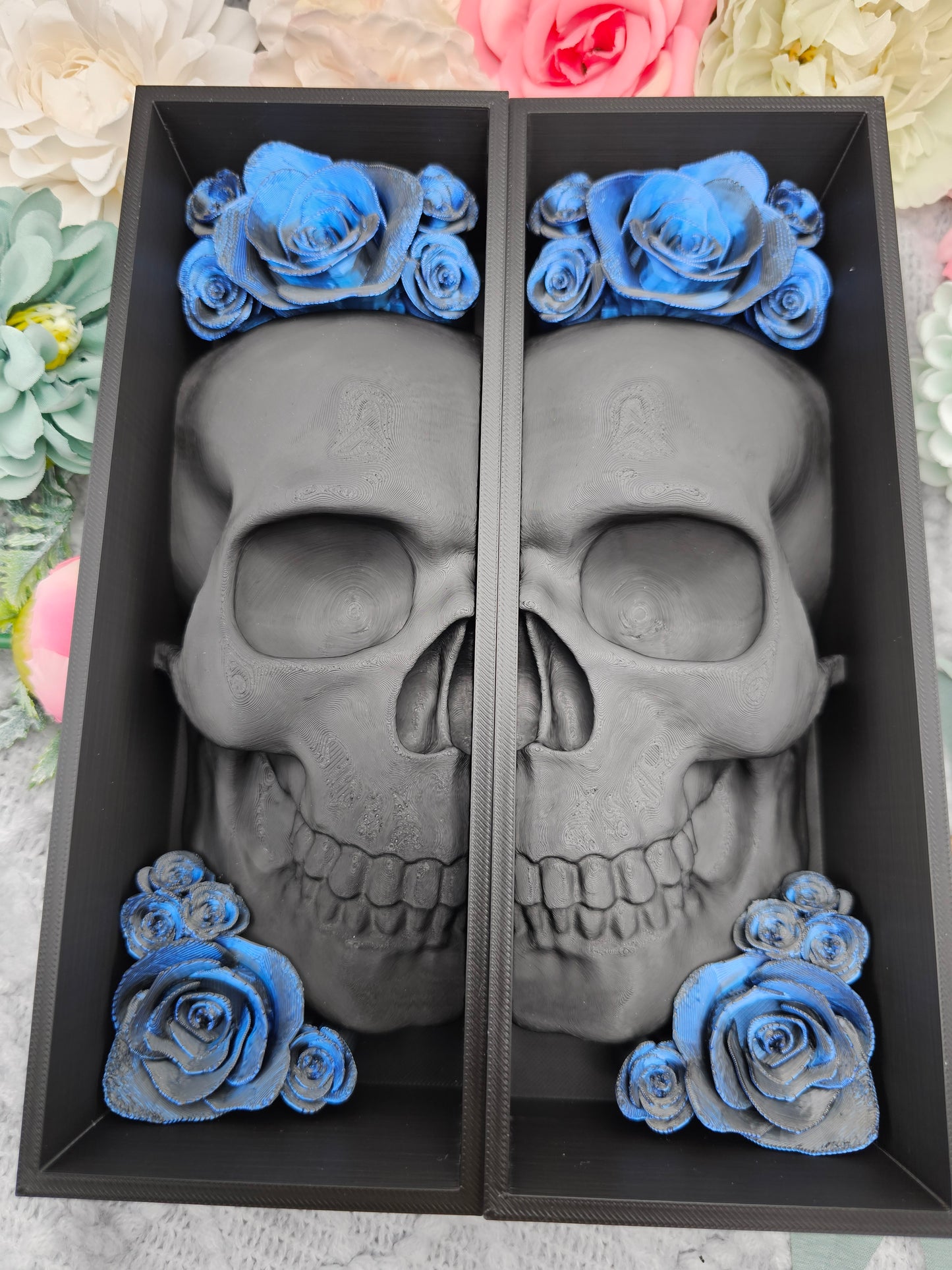 Book Nook Skull Black with Roses 8 Colors to Choose From Set/Single | 3D Print | Bookend | Bookshelf Decoration