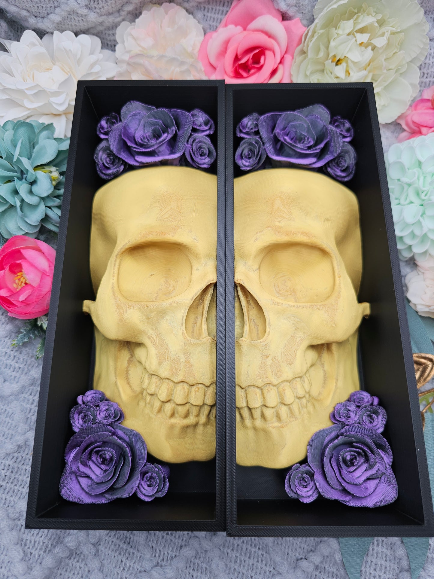 Book Nook Skull Gold with Roses 8 Colors to Choose From Set/Single | 3D Print | Bookend | Bookshelf Decoration
