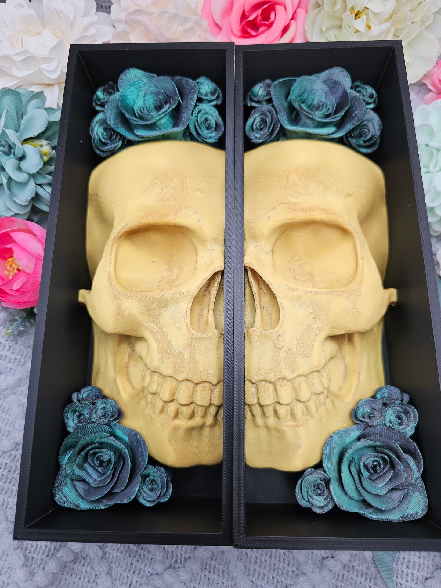 Book Nook Skull Gold with Roses 8 Colors to Choose From Set/Single | 3D Print | Bookend | Bookshelf Decoration